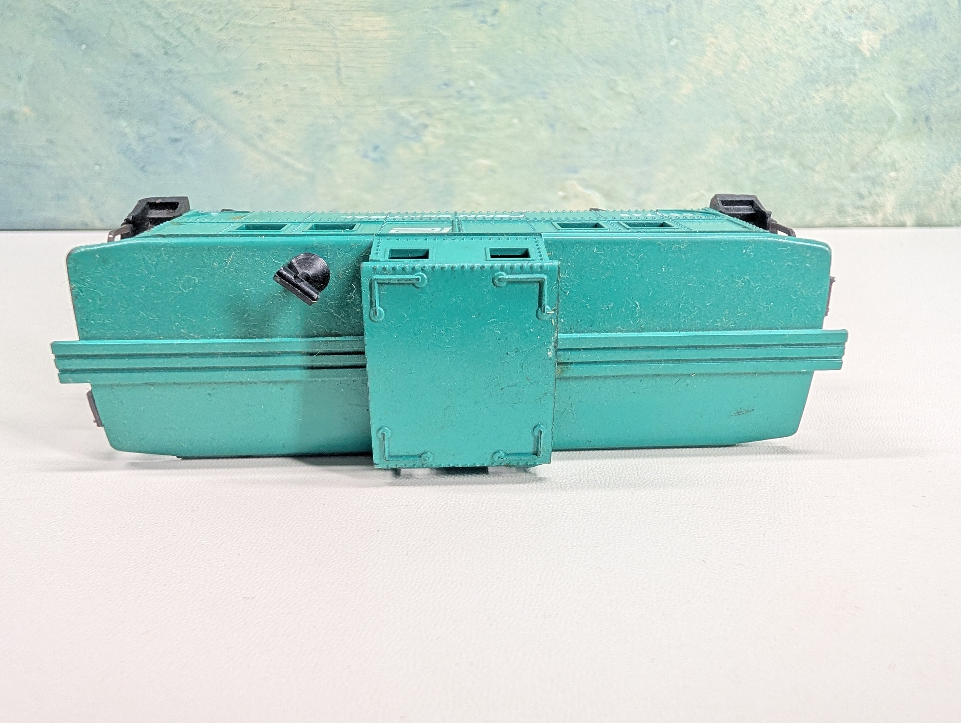 USED HO Scale Caboose Penn Central #983749