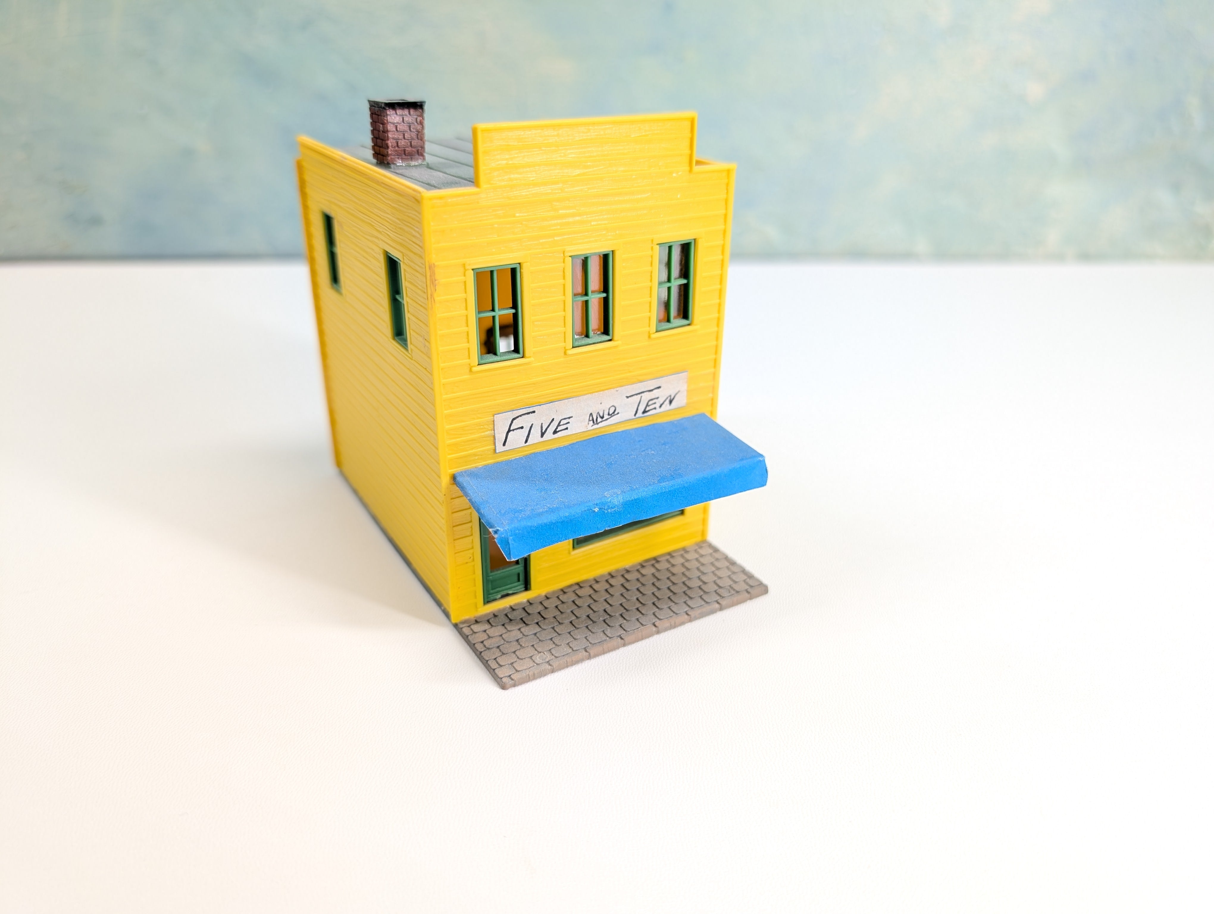 USED HO Scale Yellow Storefront, Five and Ten Store