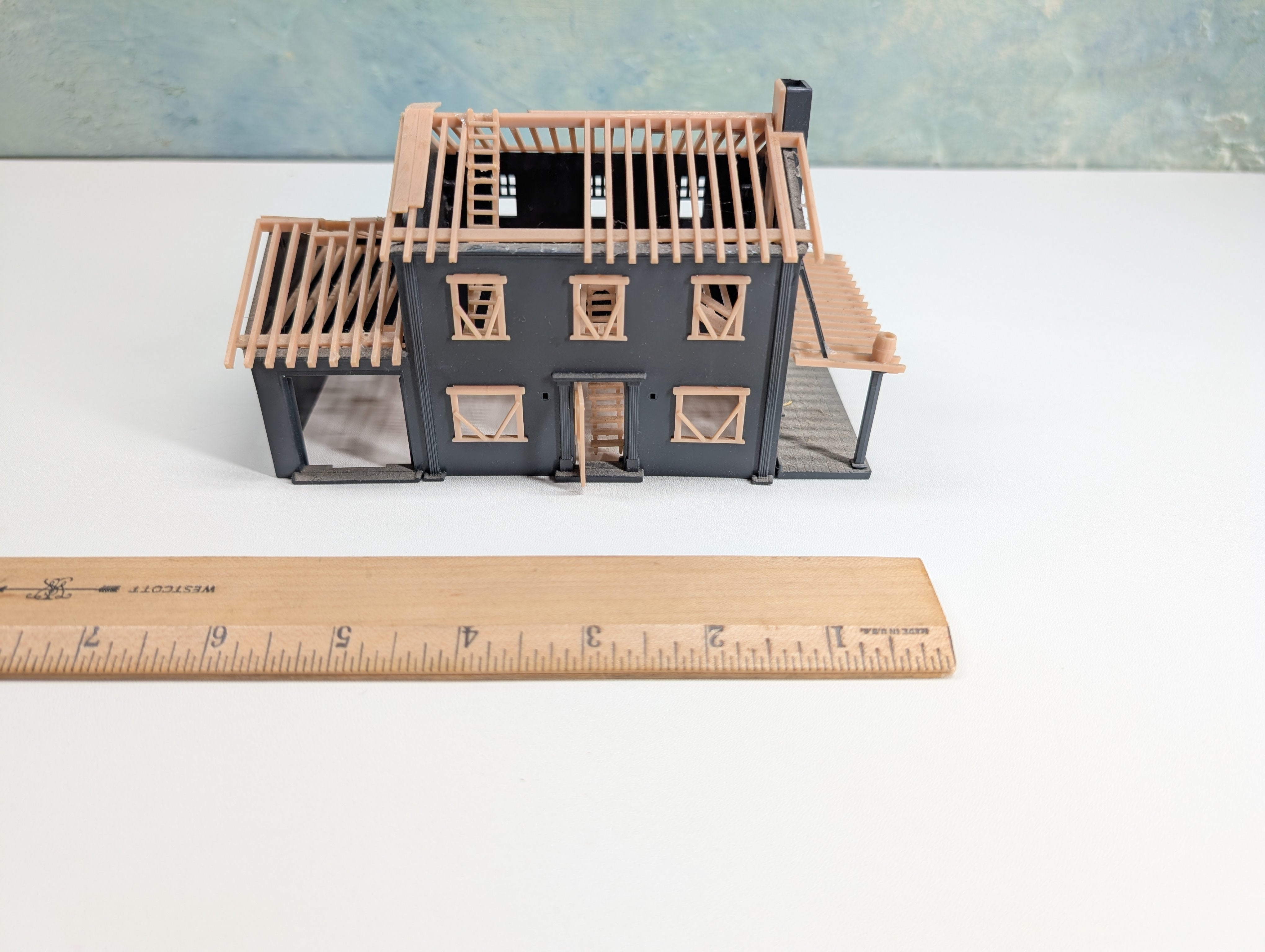 USED HO Scale Gray Home Under Construction