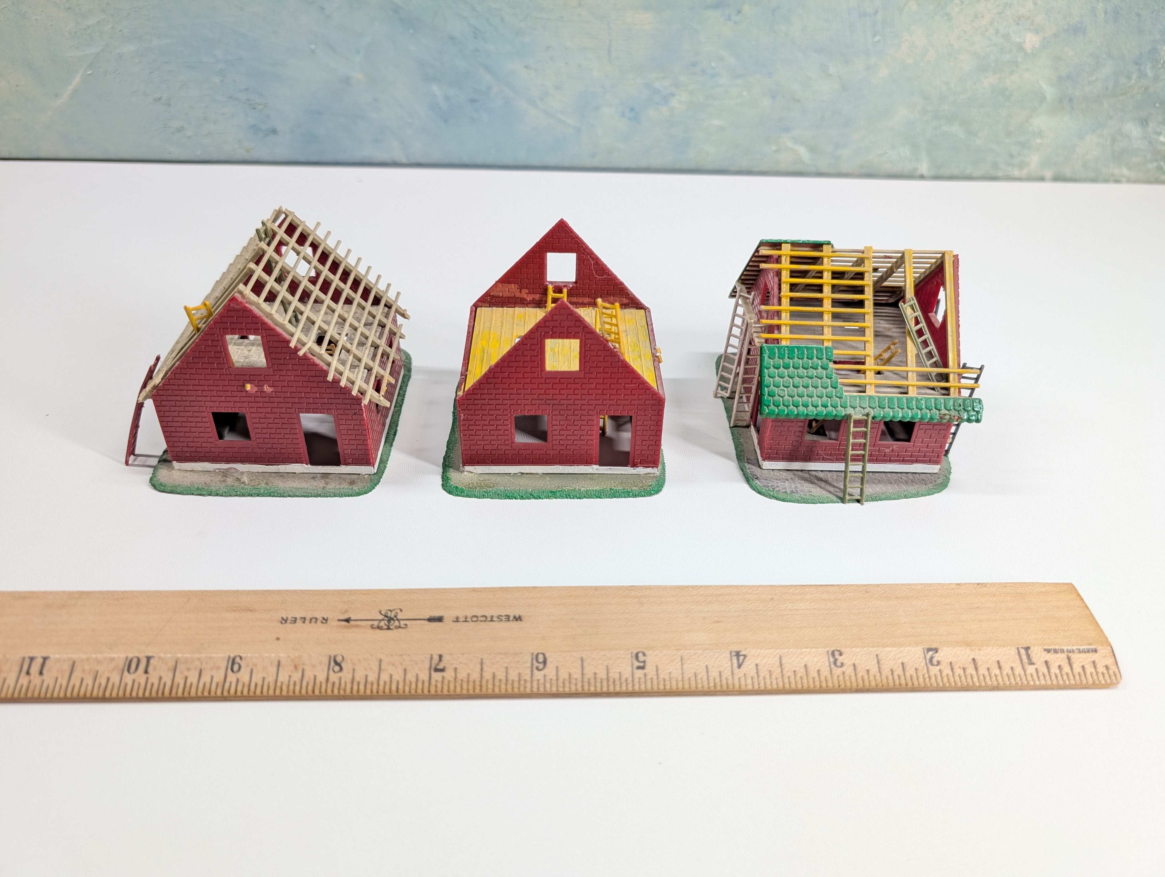 USED HO Scale Lot of Homes Under Construction, Red Brick (3 pcs)