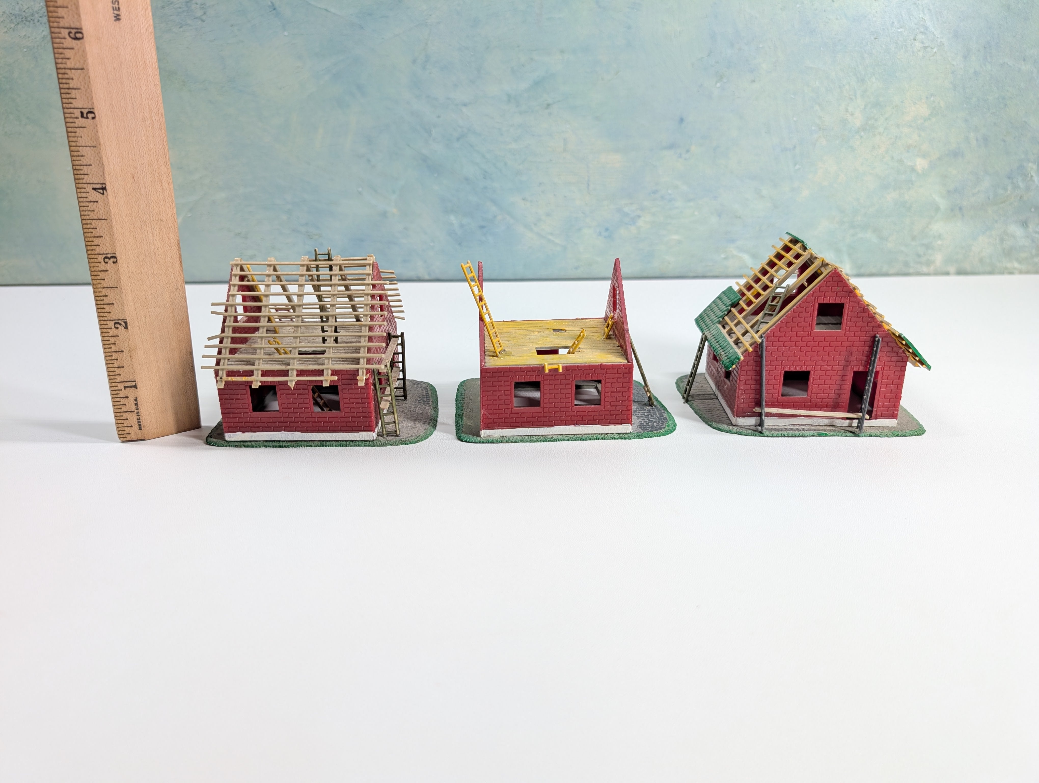 USED HO Scale Lot of Homes Under Construction, Red Brick (3 pcs)