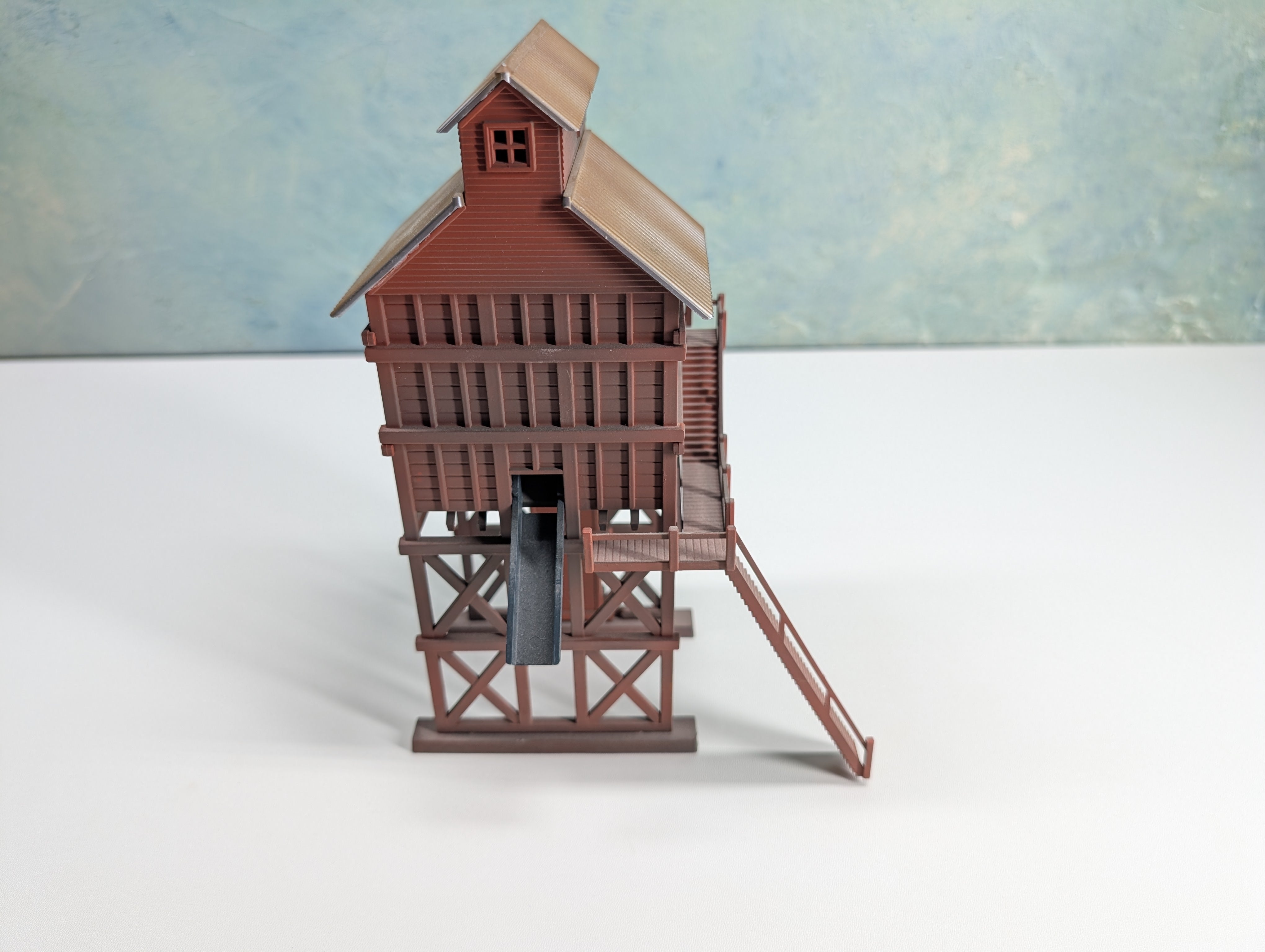 USED HO Scale Coaling Station, Weathered