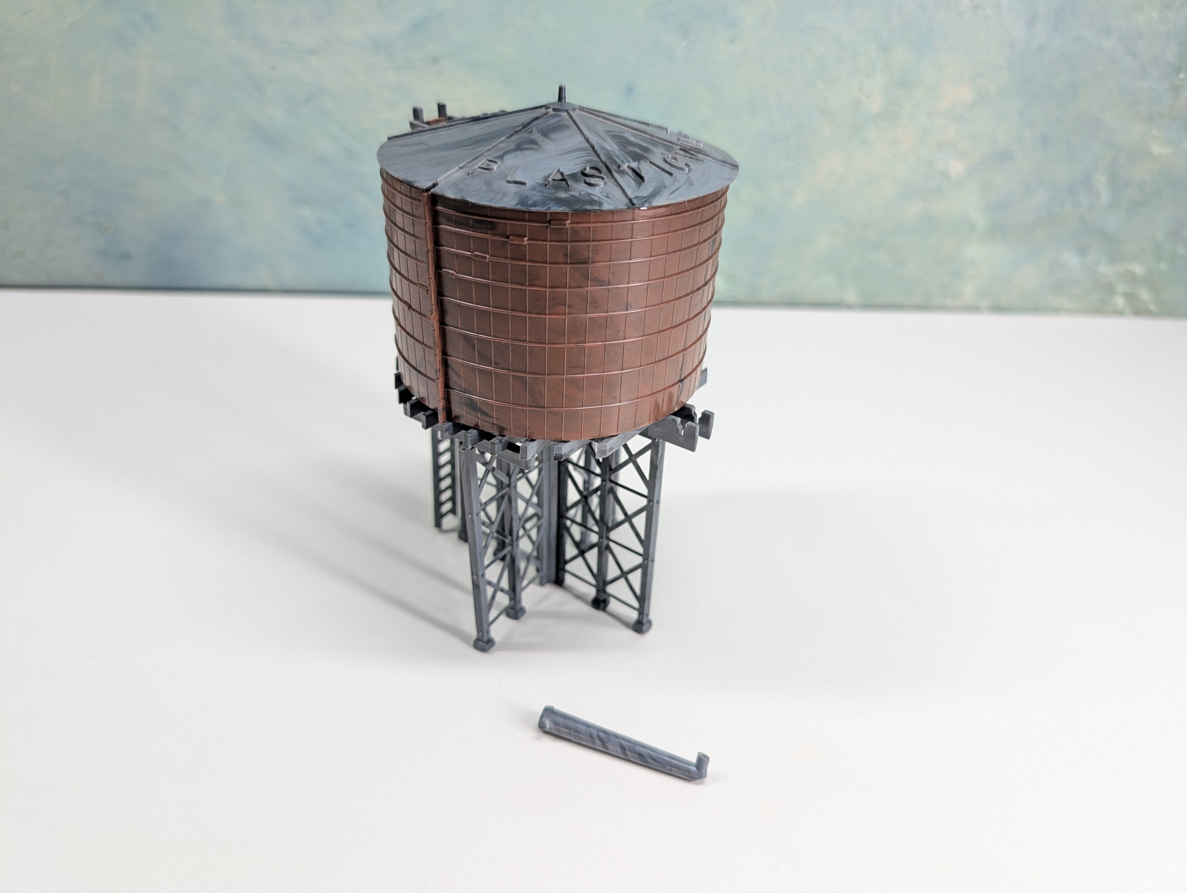 USED Bachmann Plasticville HO Scale Water Tower