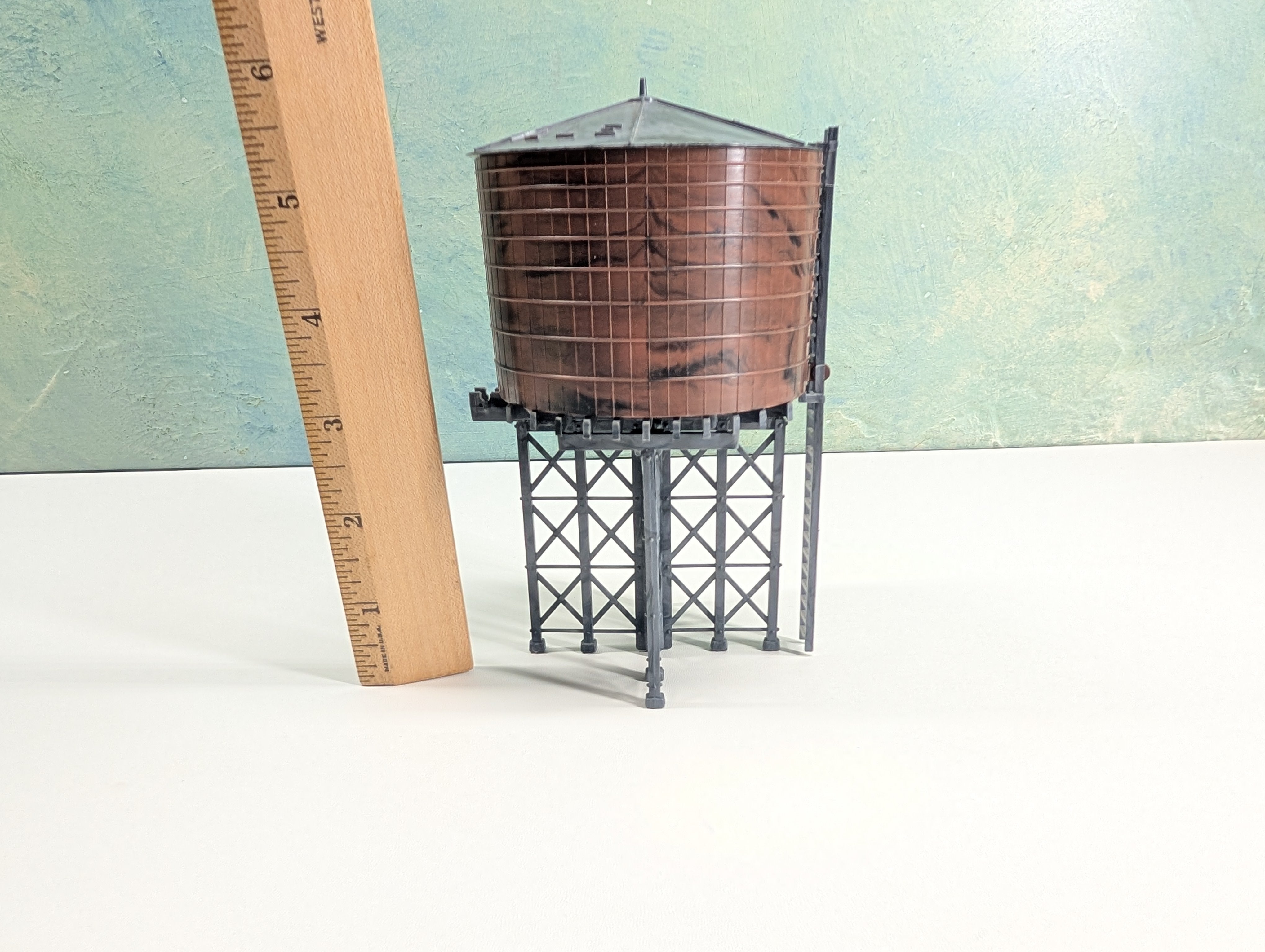 USED Bachmann Plasticville HO Scale Water Tower