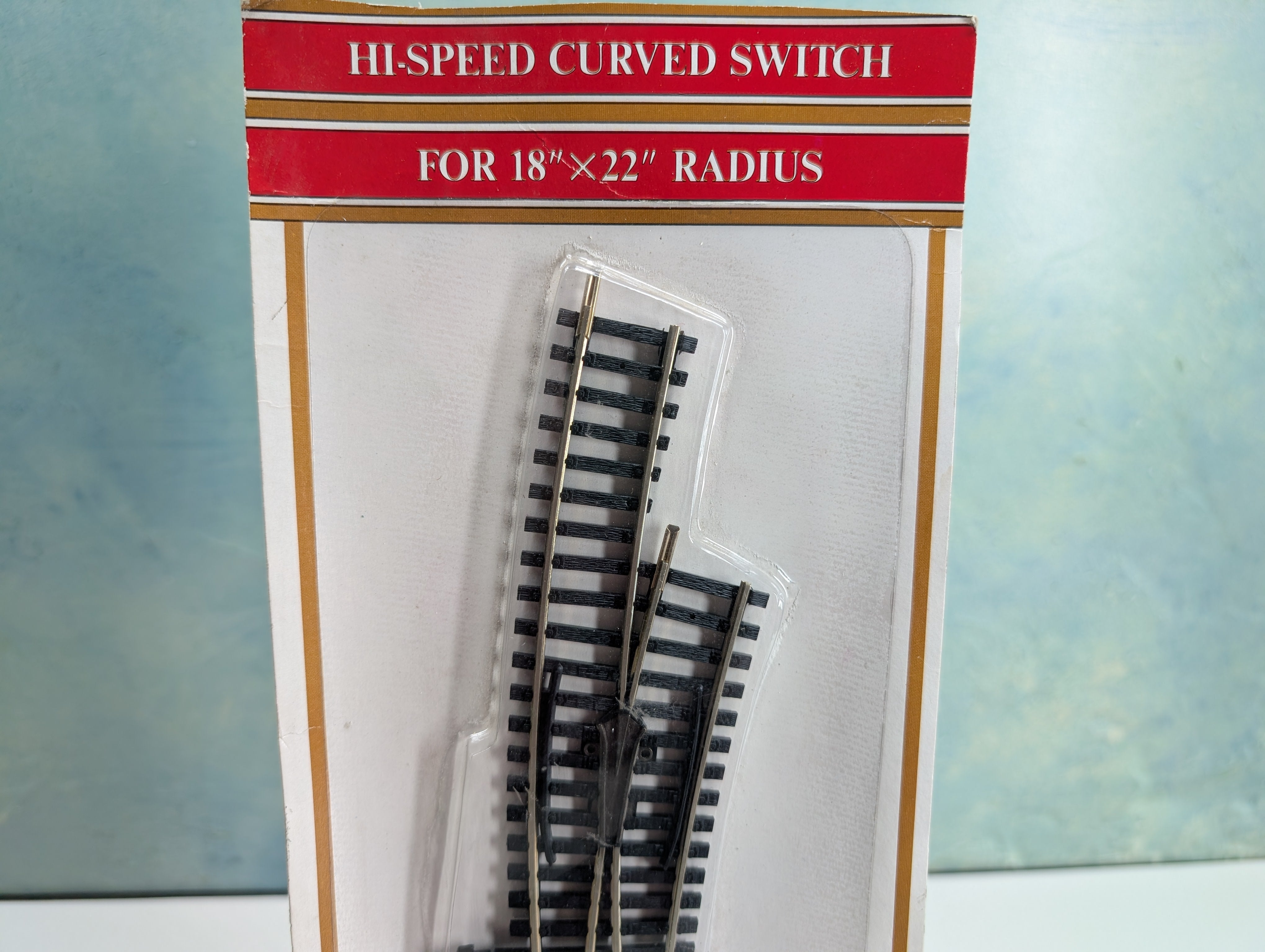 Model Power 181 HO Scale Nickel Silver Code 100 18" x 22" Radius Curve Switch, Manual, RH