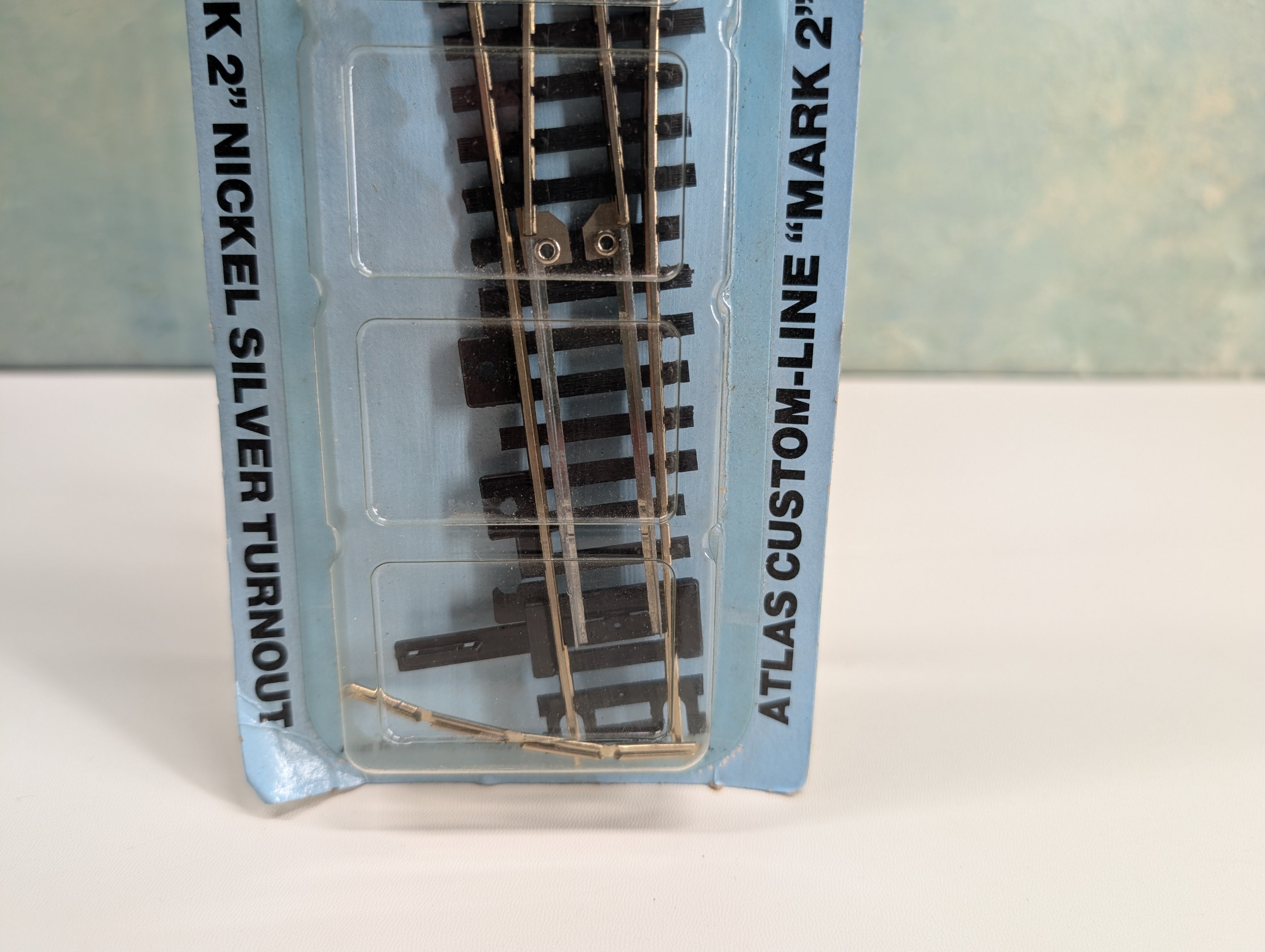 Atlas 262 HO Scale #4 Nickel Silver Code 100 Right Turnout, Custom Line