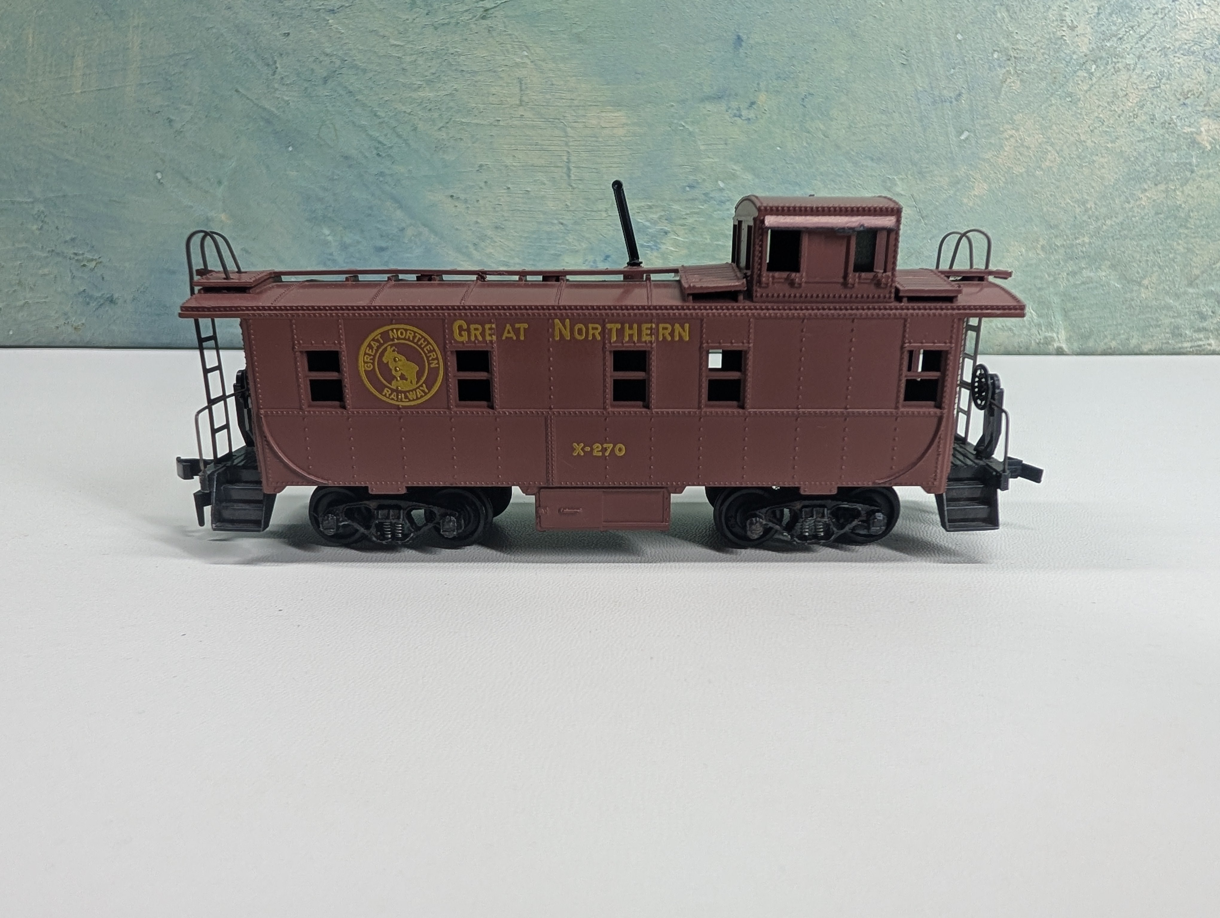 USED Athearn HO Scale Caboose Great Northern #X-270