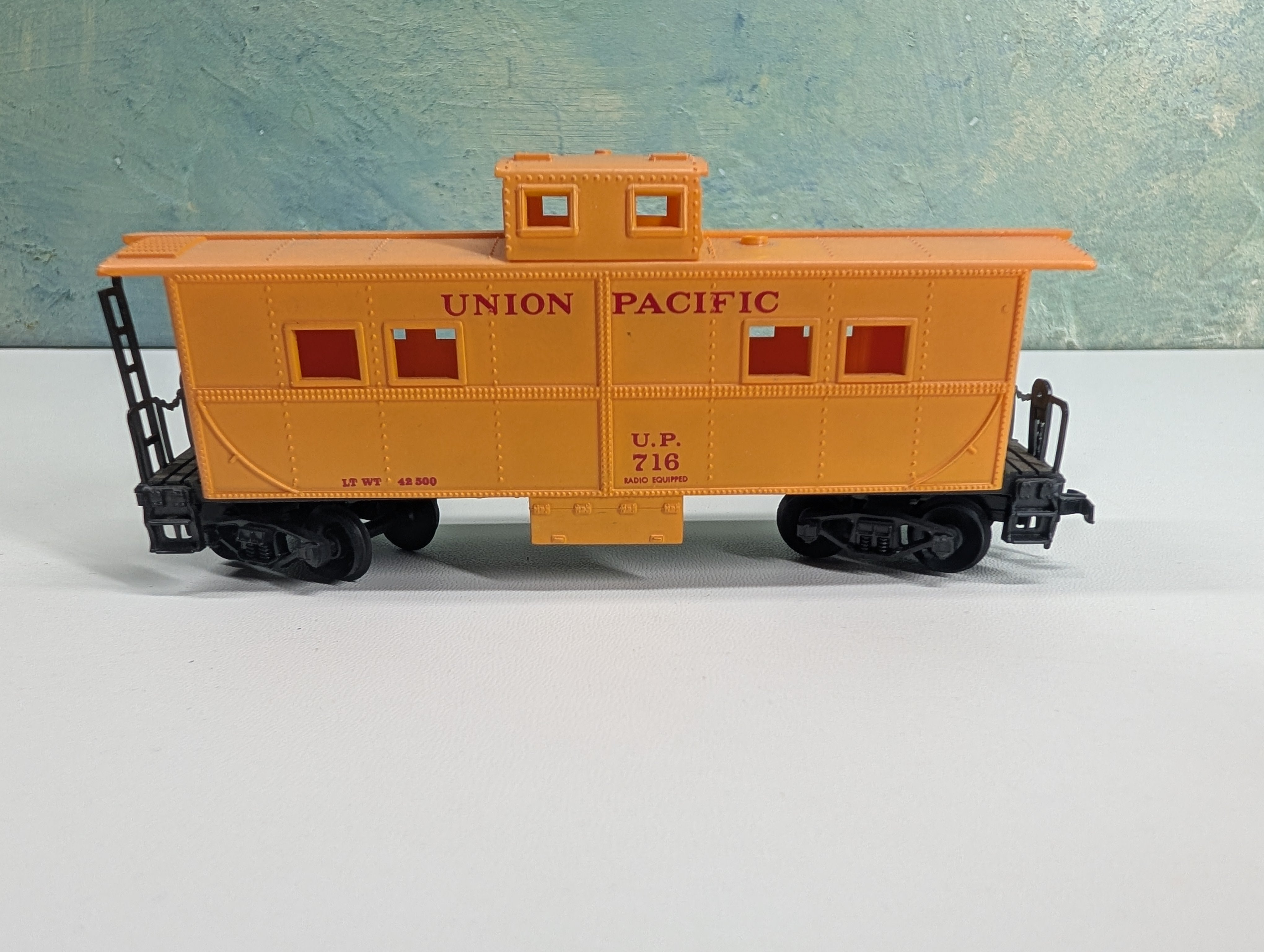 USED HO Scale Caboose Union Pacific UP #716