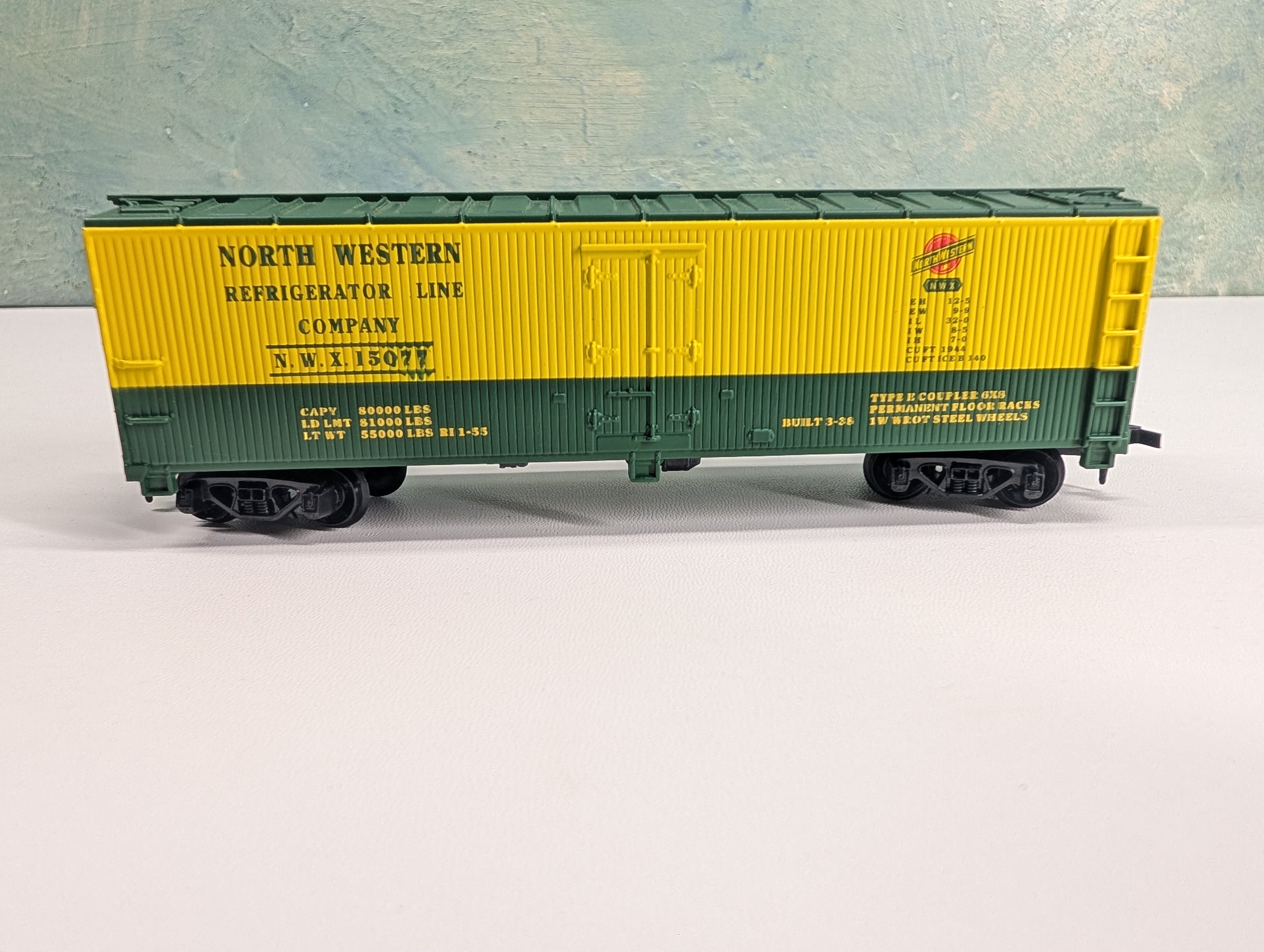 USED Mantua 739-818 HO Scale Heavy 40' Woodside Reefer Chicago & North Western CNW #15077