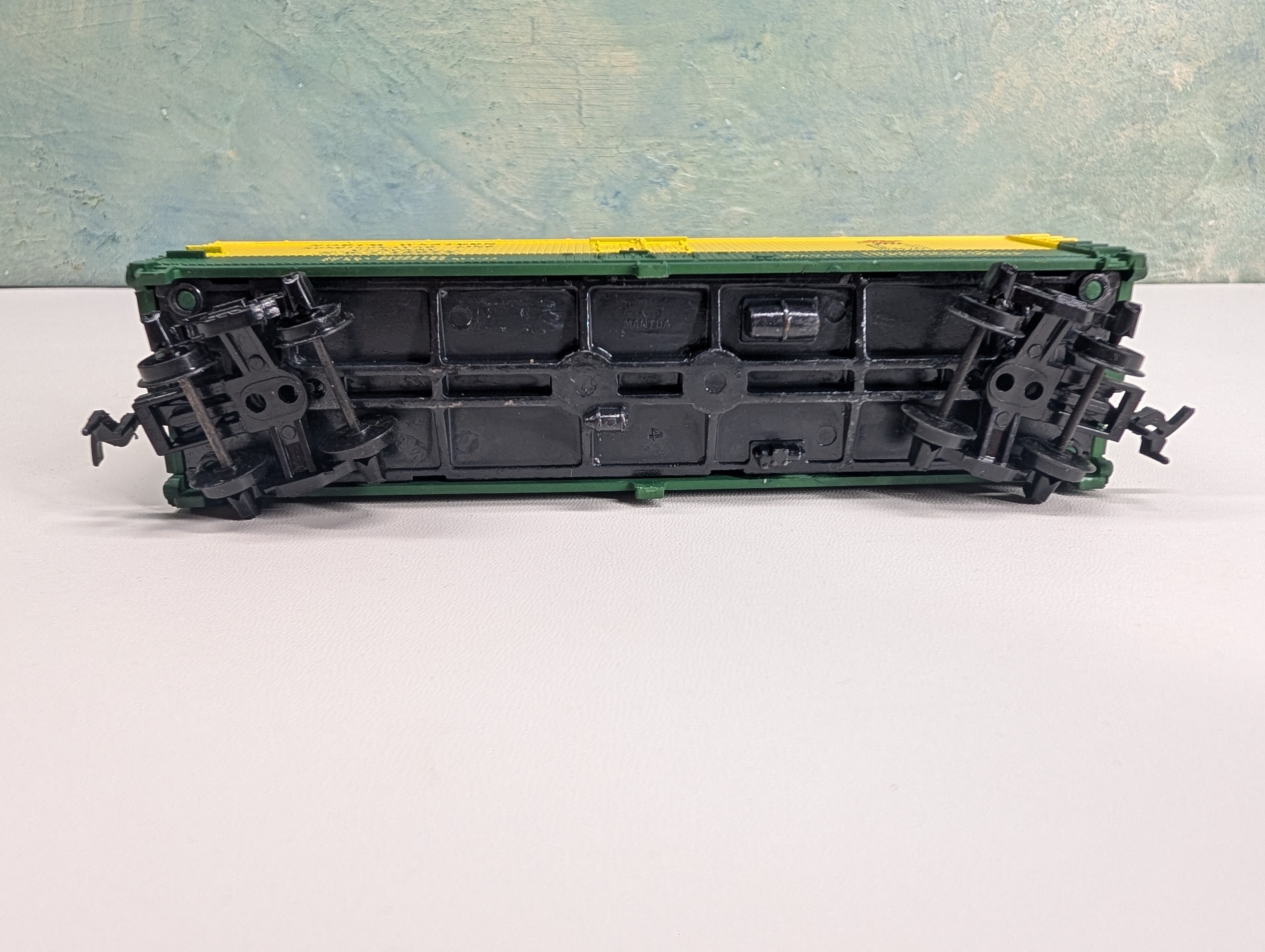 USED Mantua 739-818 HO Scale Heavy 40' Woodside Reefer Chicago & North Western CNW #15077