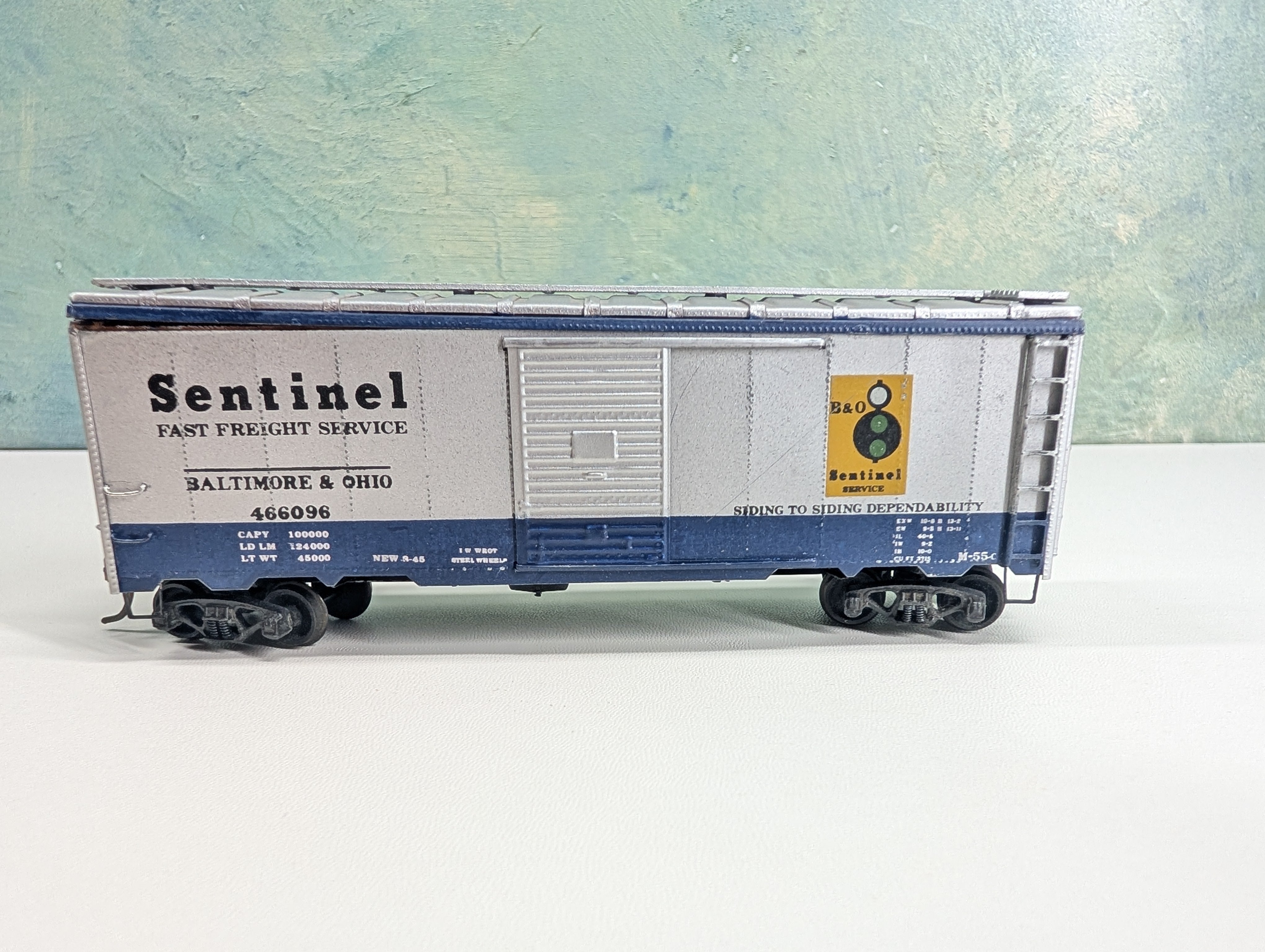 USED HO Scale 40' Box Car (Metal & Wood) Baltimore and Ohio B&O #466096