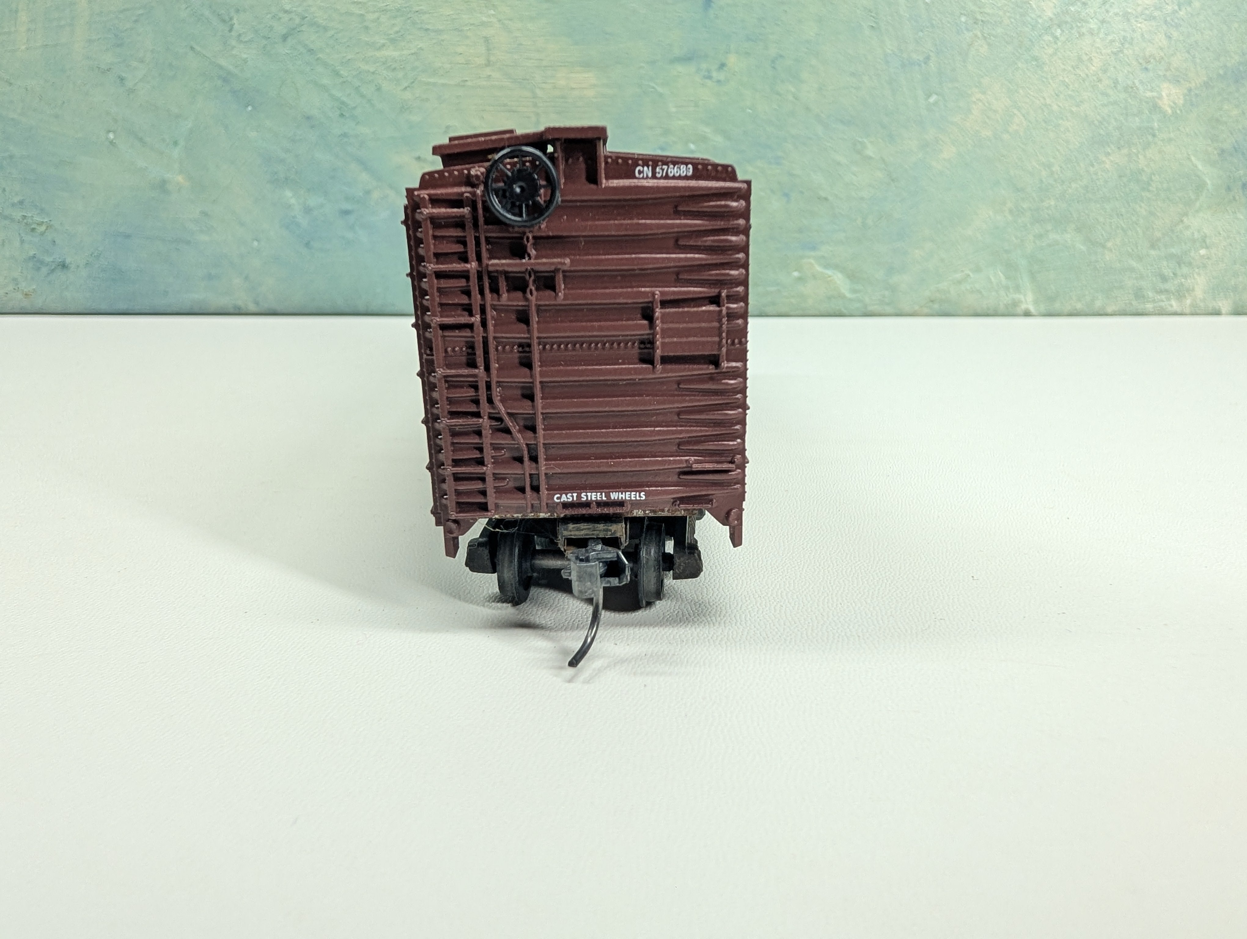 USED Athearn HO Scale 40' Box Car w/ Track Cleaner Canadian National CN #576689