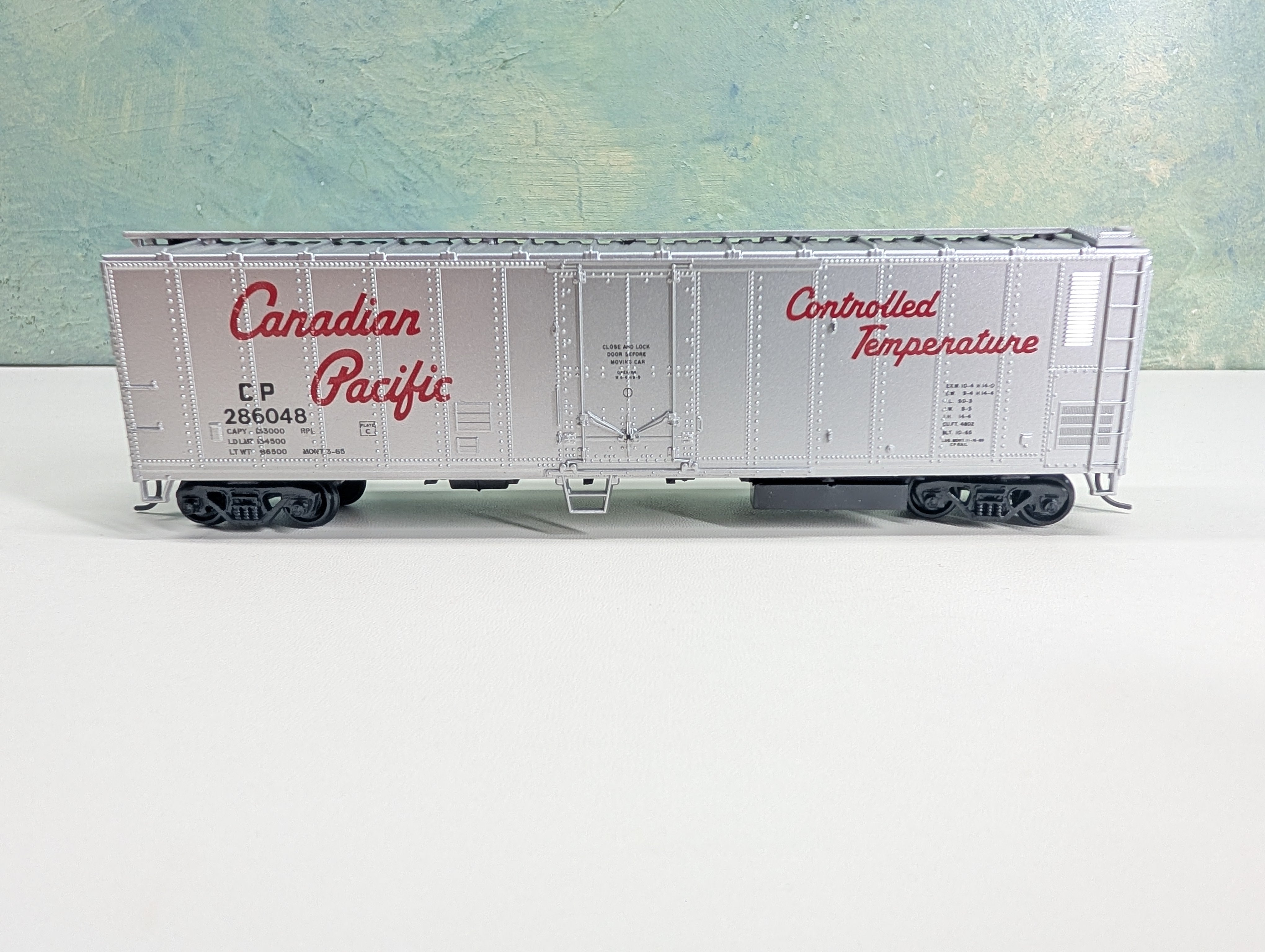 USED Athearn HO Scale 50' Box Car Canadian Pacific CP #286048 Controlled Temperature