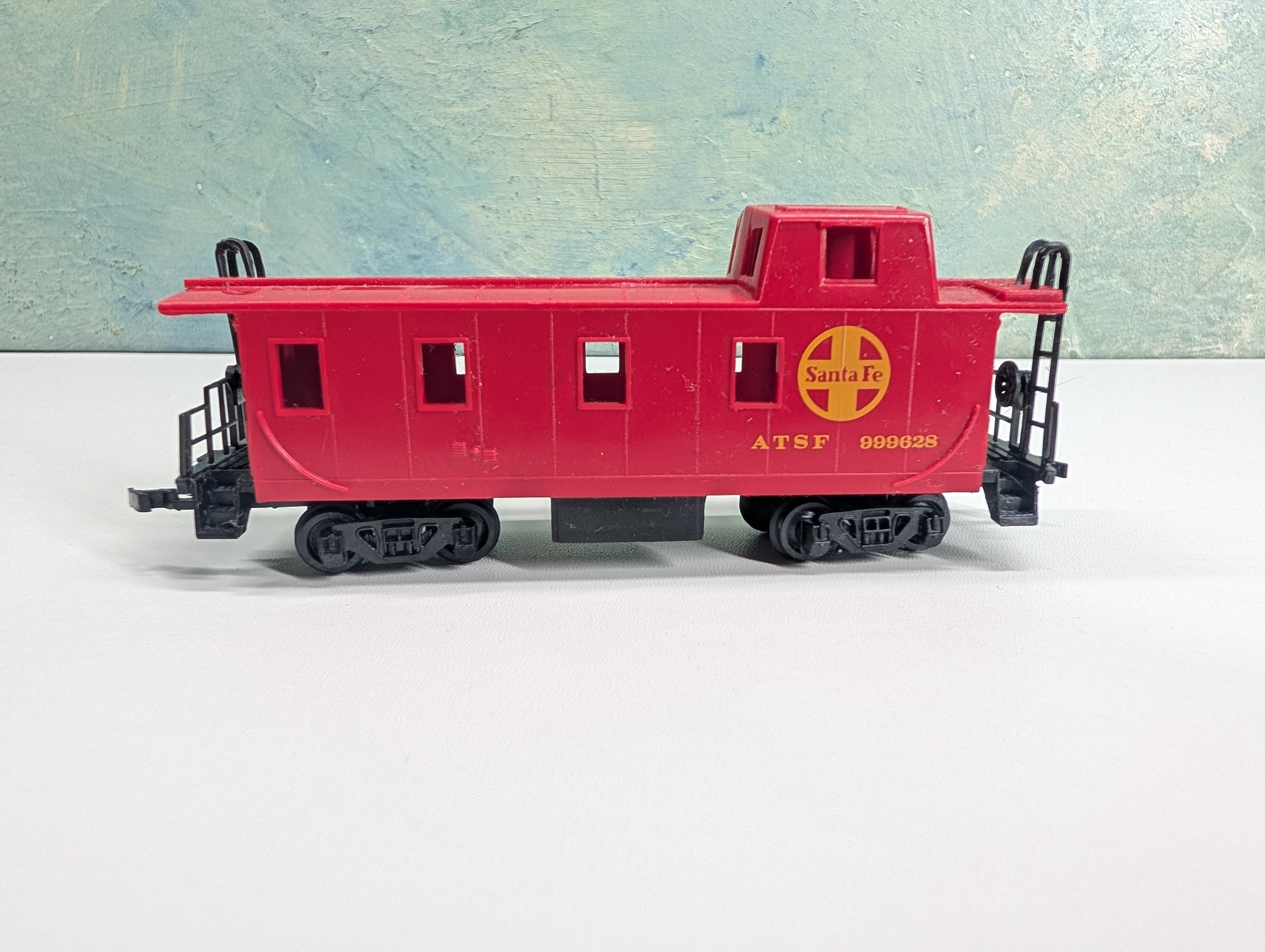 USED Bachmann HO Scale Caboose Santa Fe ATSF #999628