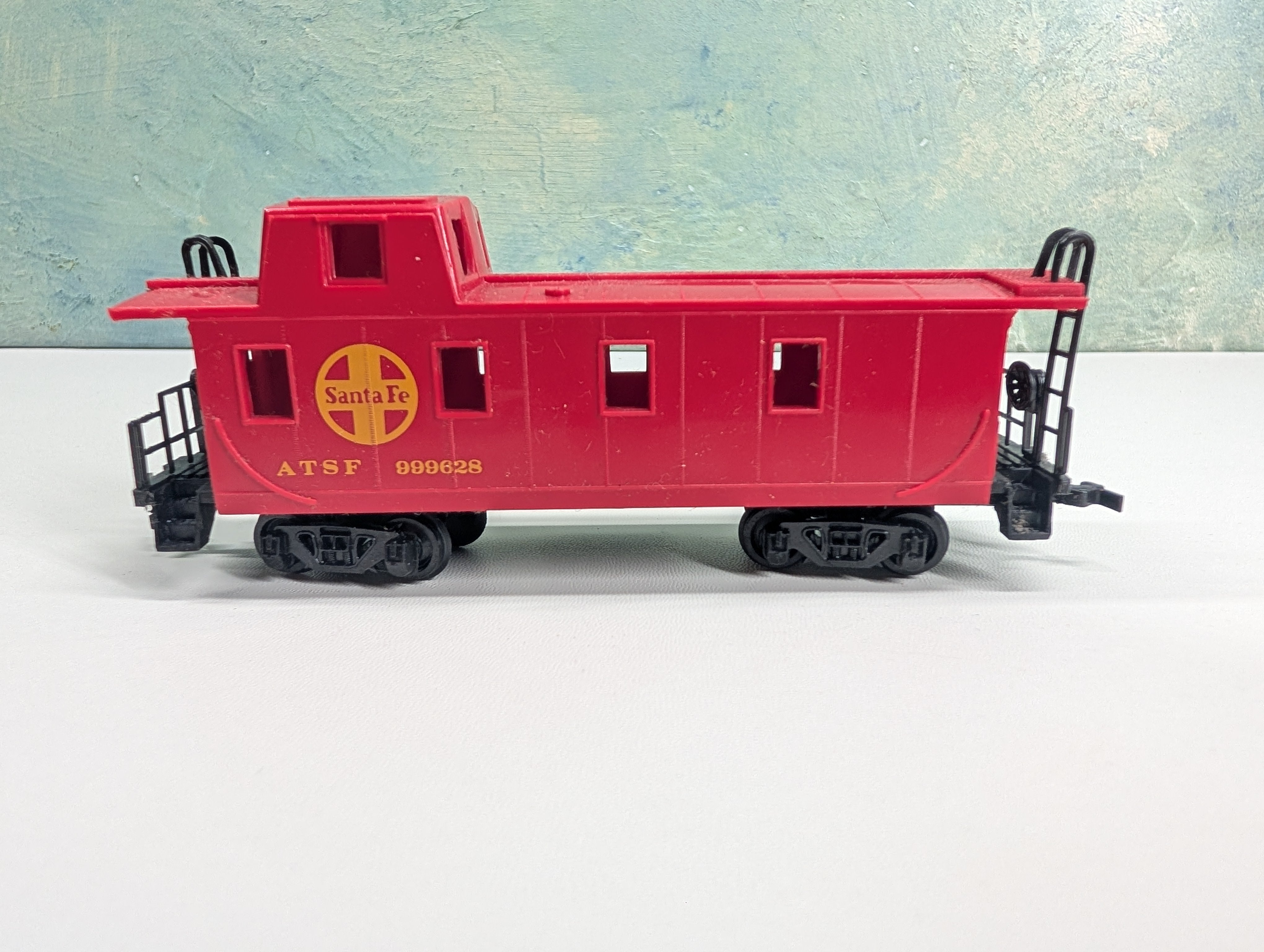 USED Bachmann HO Scale Caboose Santa Fe ATSF #999628