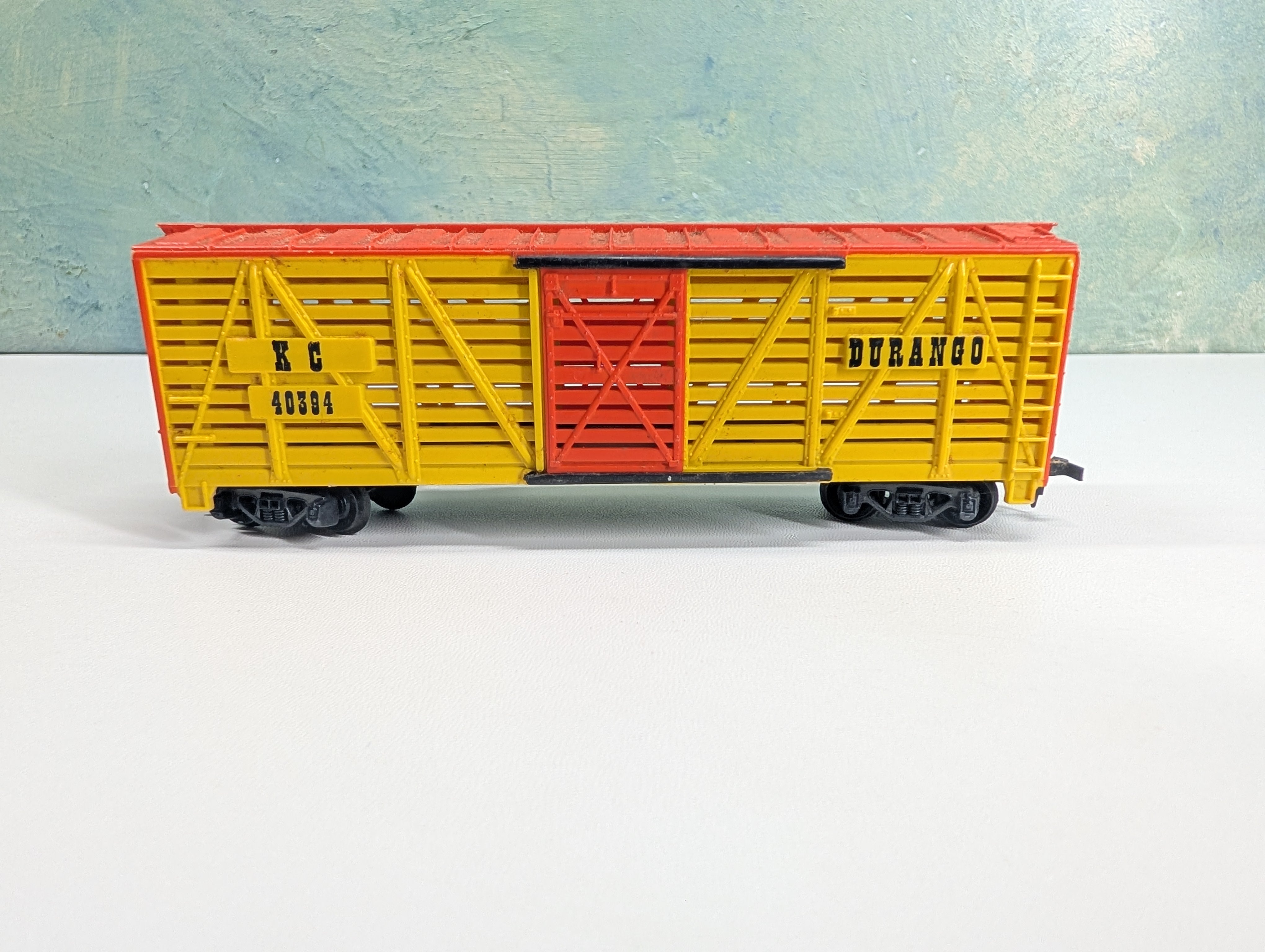 USED Tyco HO Scale Stock Cattle Car Durango KC #40394