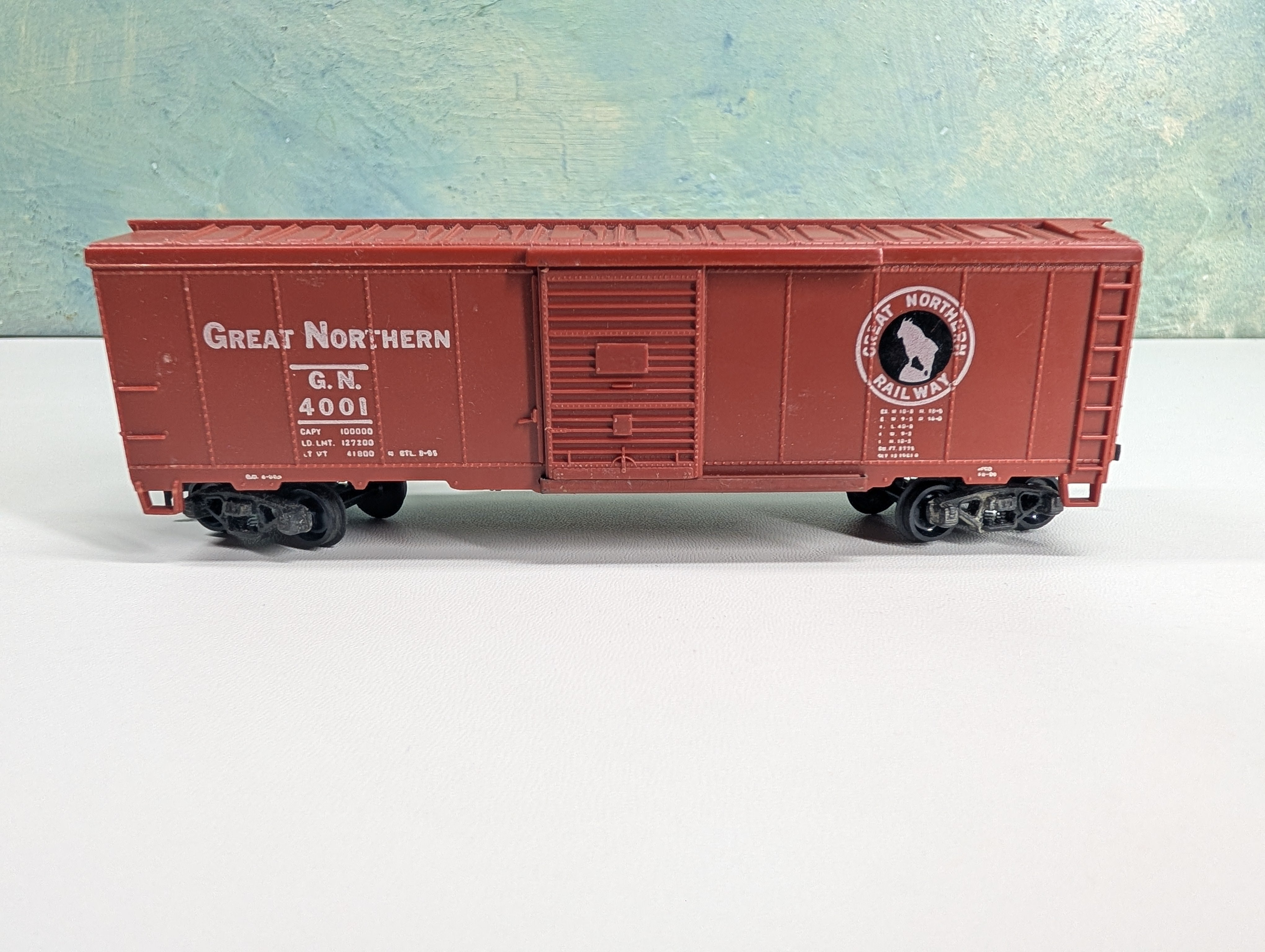 USED REVELL HO Scale 40' Box Car Great Northern GN #4001