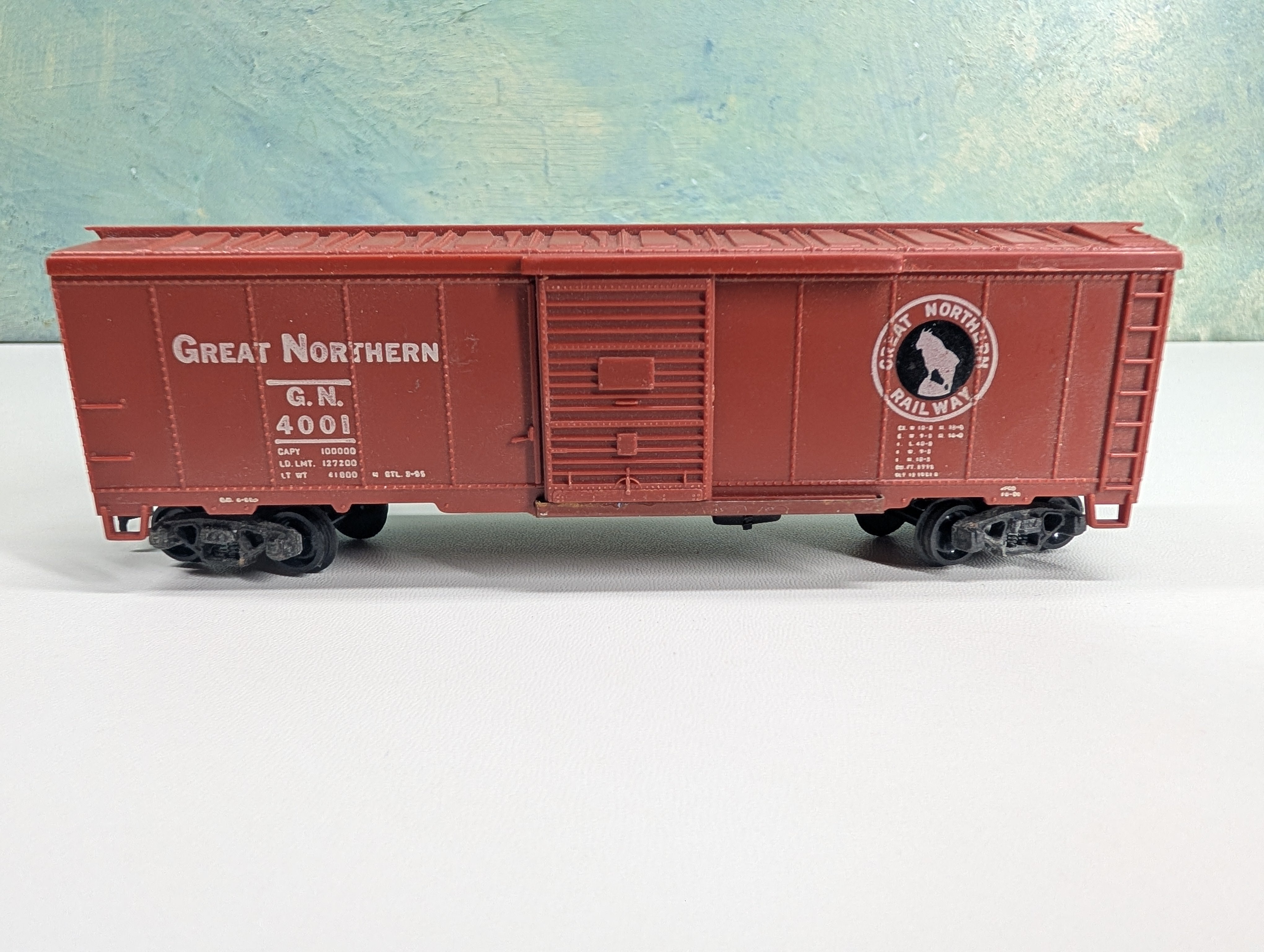 USED REVELL HO Scale 40' Box Car Great Northern GN #4001