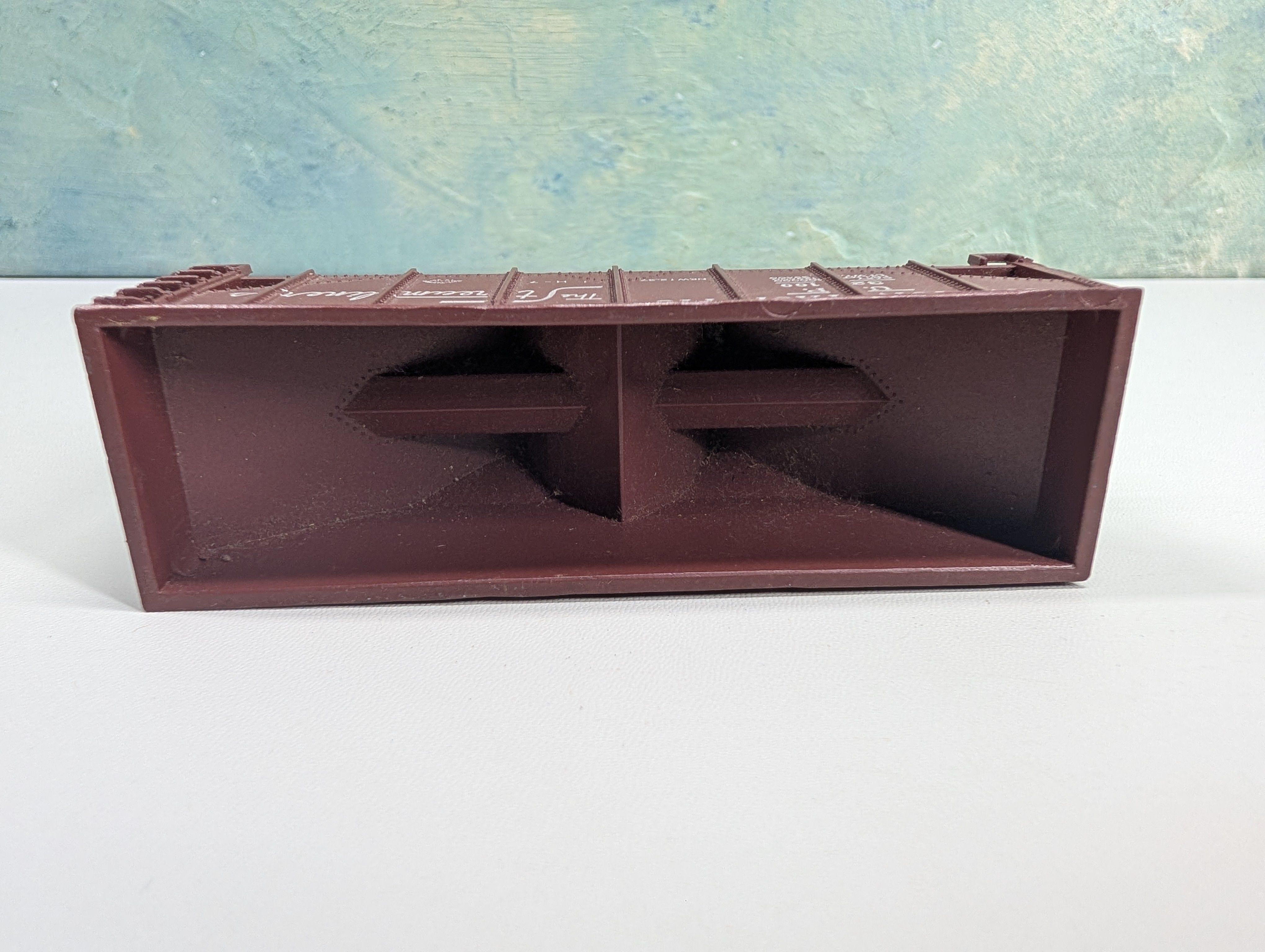 USED HO Scale 2 Bay Hopper Union Pacific UP #32100