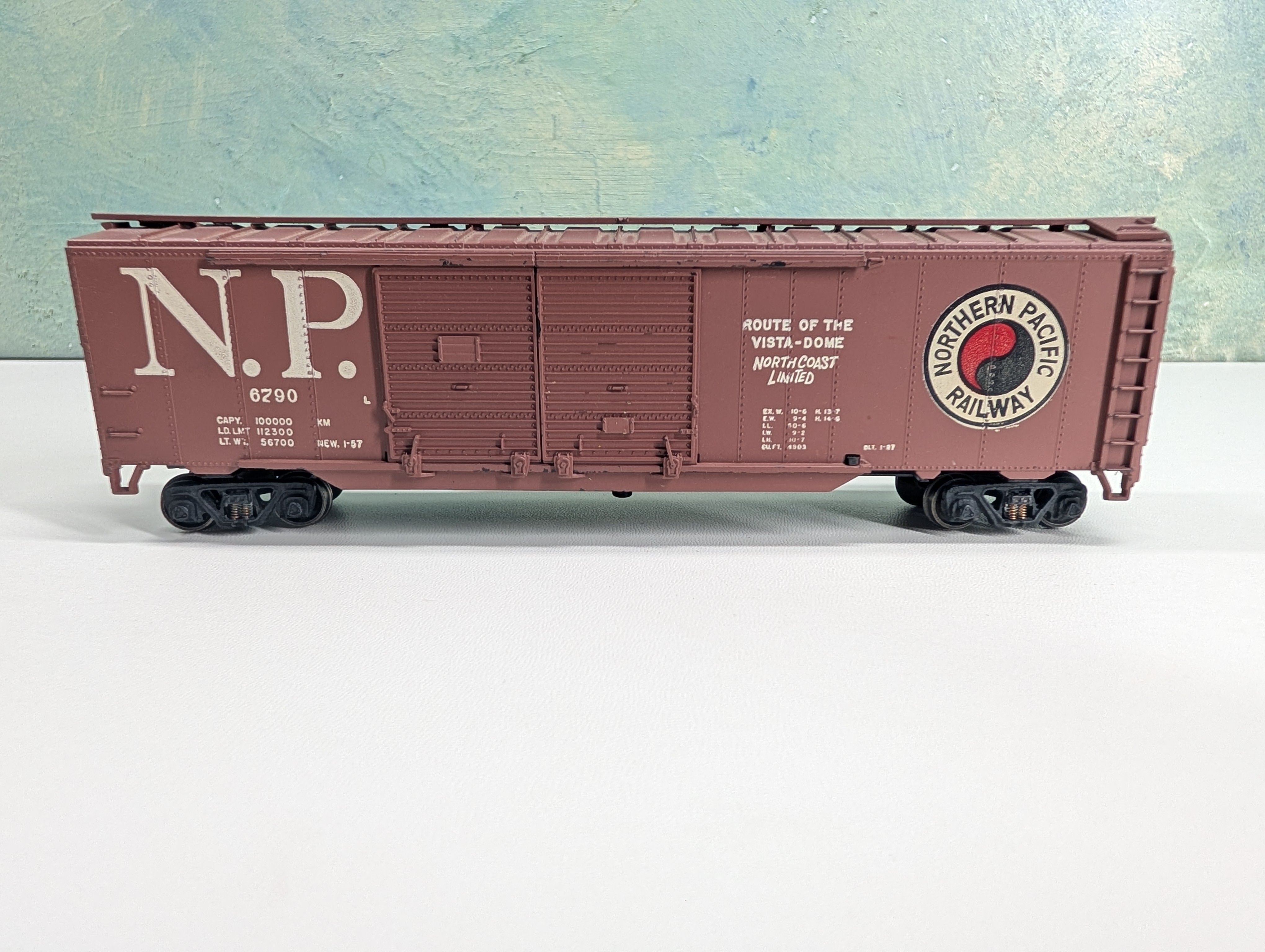 USED HO Scale 50' DD Box Car Northern Pacific NP #6790 Metal Wheels