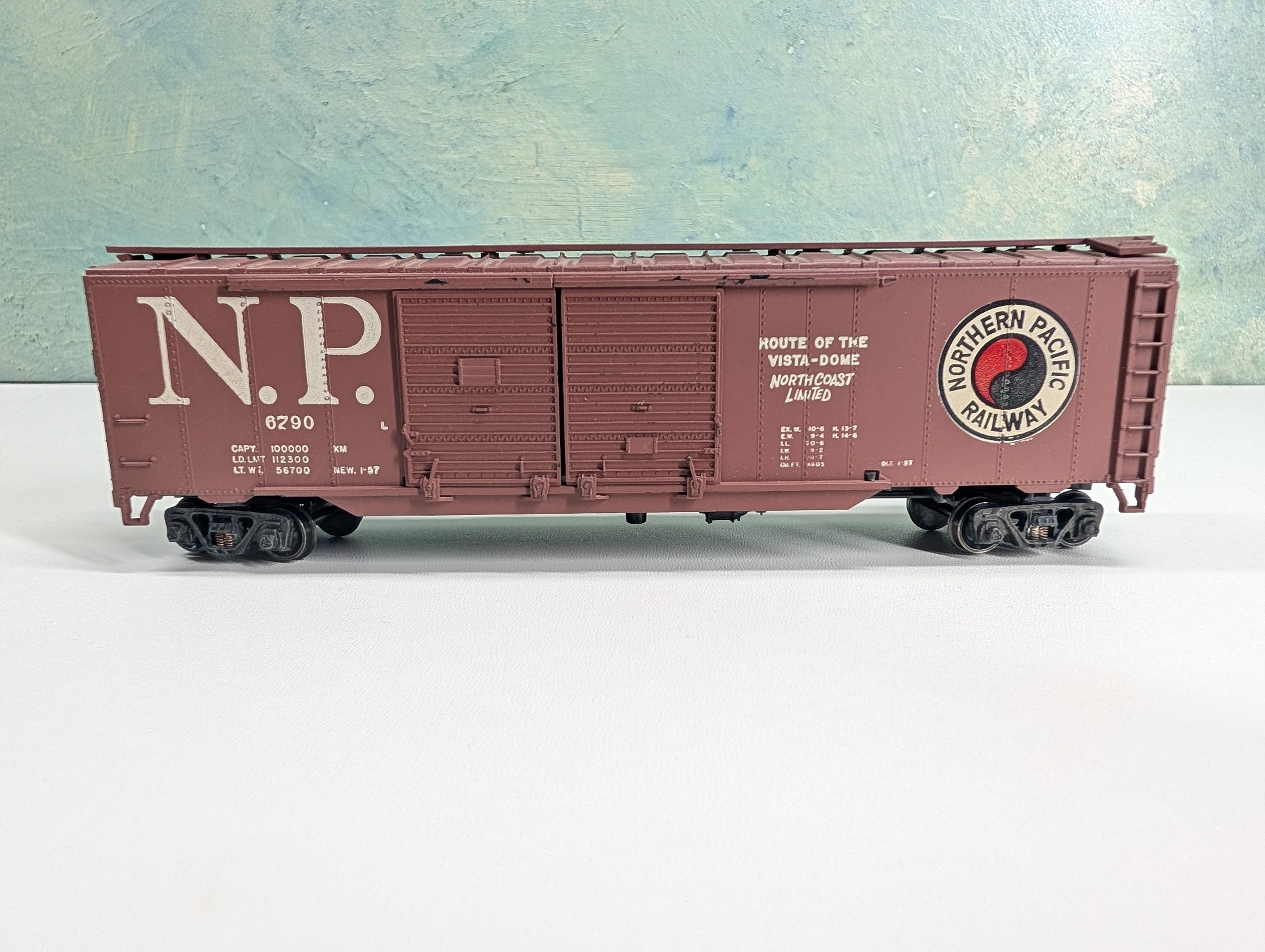 USED HO Scale 50' DD Box Car Northern Pacific NP #6790 Metal Wheels