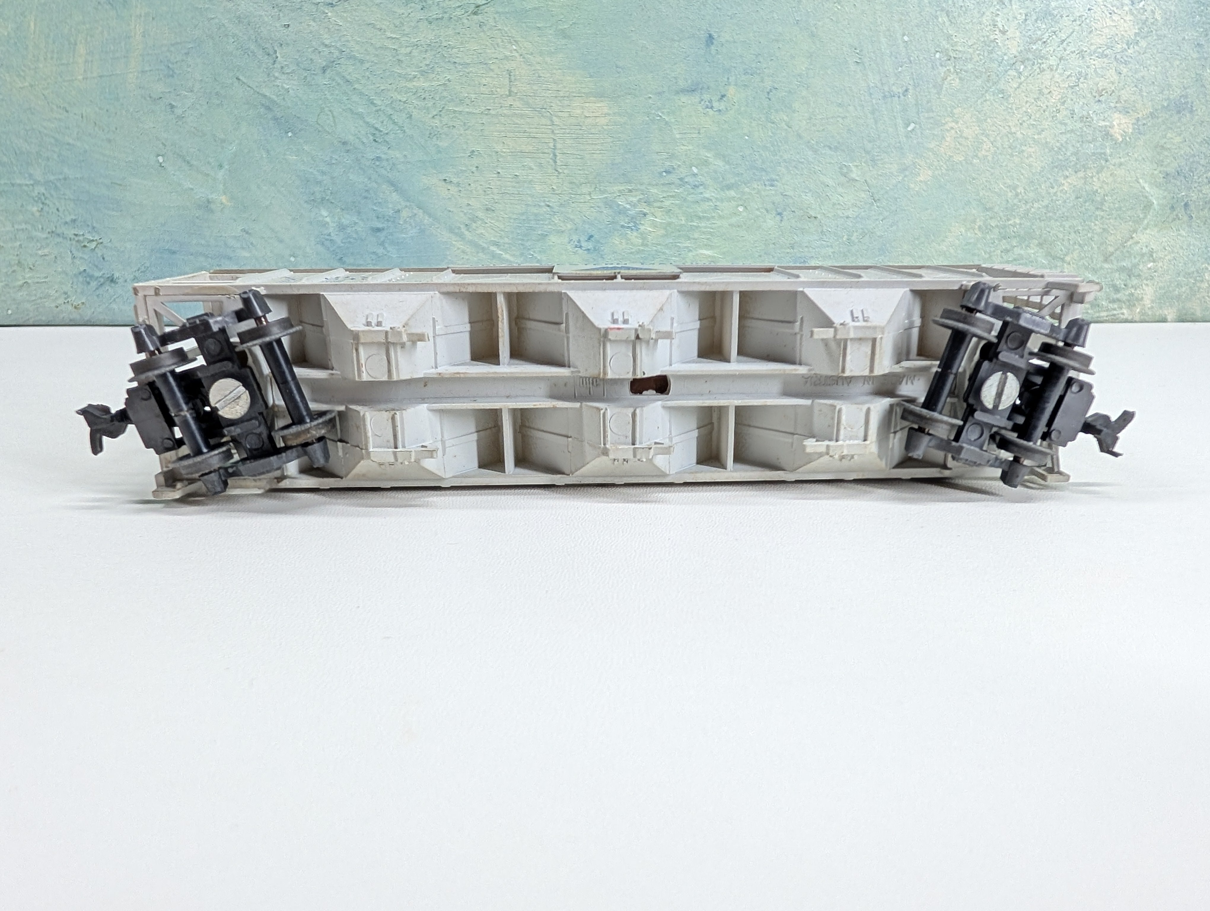 USED HO Scale Covered Hopper Great Western Malting Co NAHX #52640