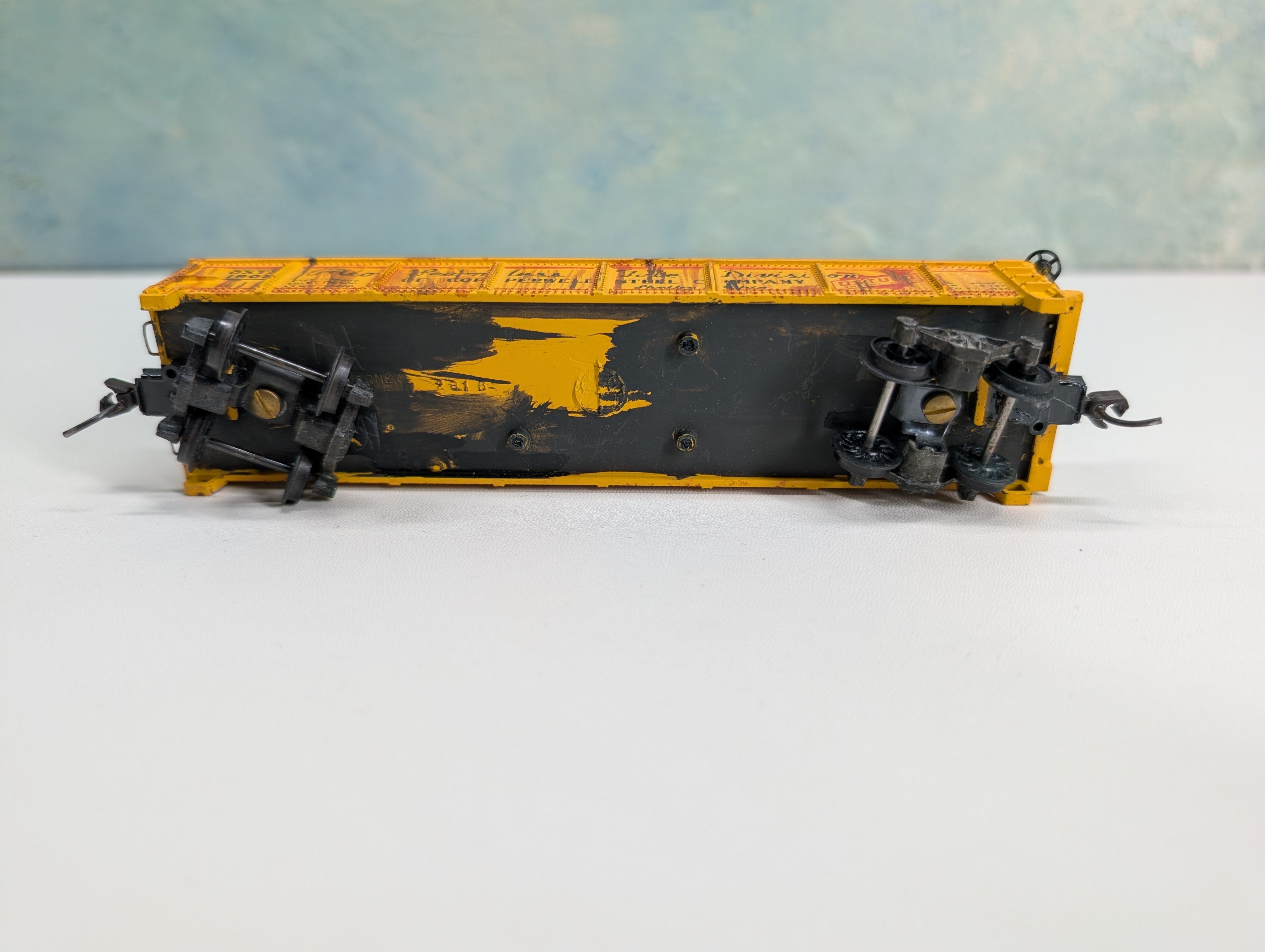 USED Varney HO Scale Gondola, Weathered Ohio Seamless Tube Division Steel Co OSTX #4908 RARE