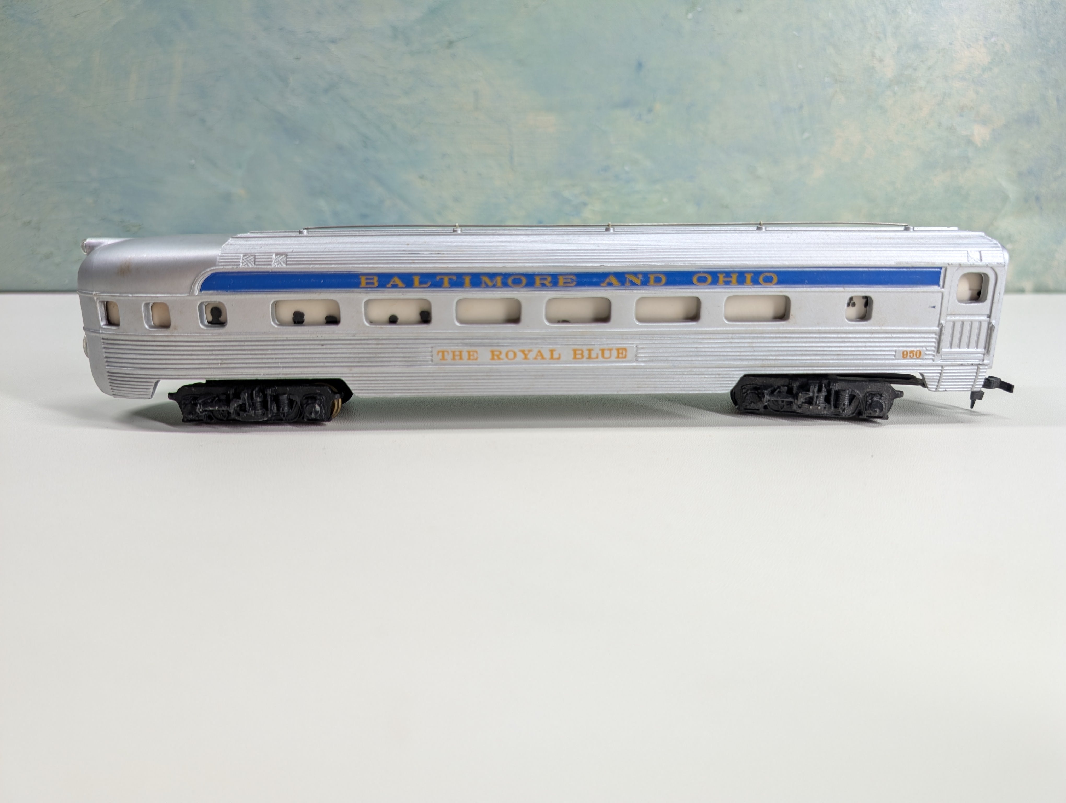 USED Tyco HO Scale Royal Blue Observation Passenger Car Baltimore and Ohio B&O #950