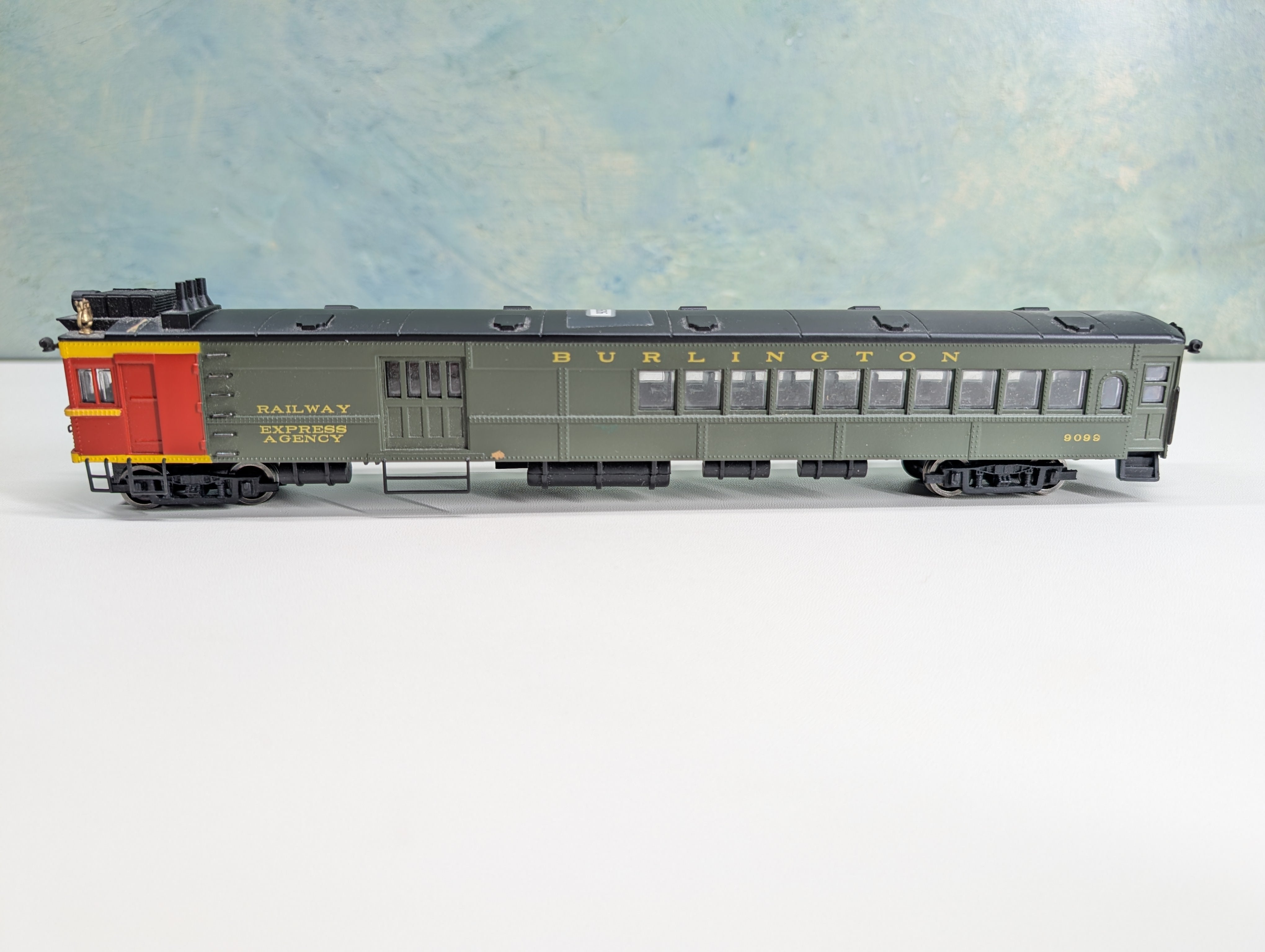 USED Bachmann 81411 HO Scale EMC Gas Electric Doodlebug Burlington CB&Q #9099 Repairs! DC