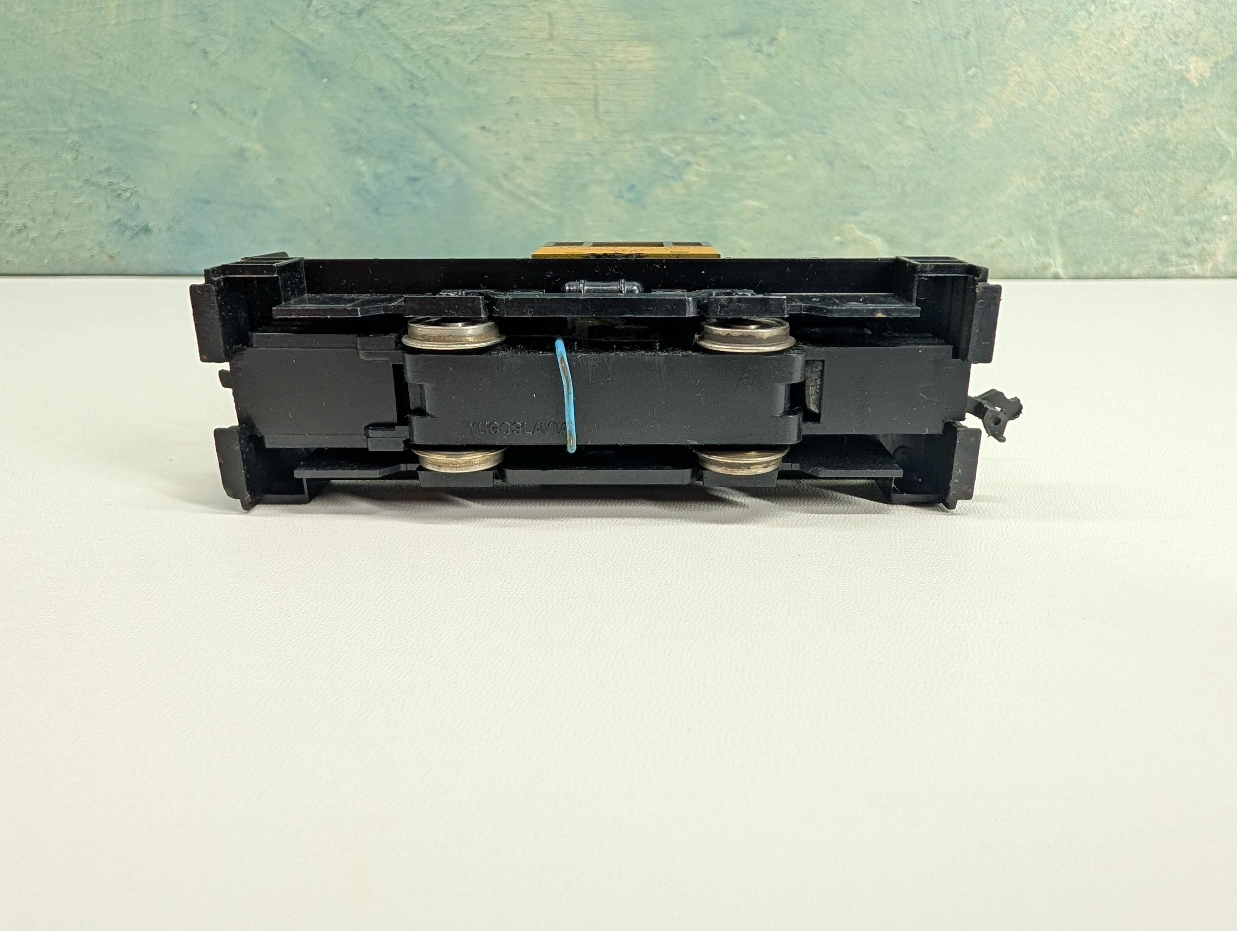 USED AHM HO Scale Center Cab Diesel Switcher Locomotive Union Pacific #1214 Tested! DC