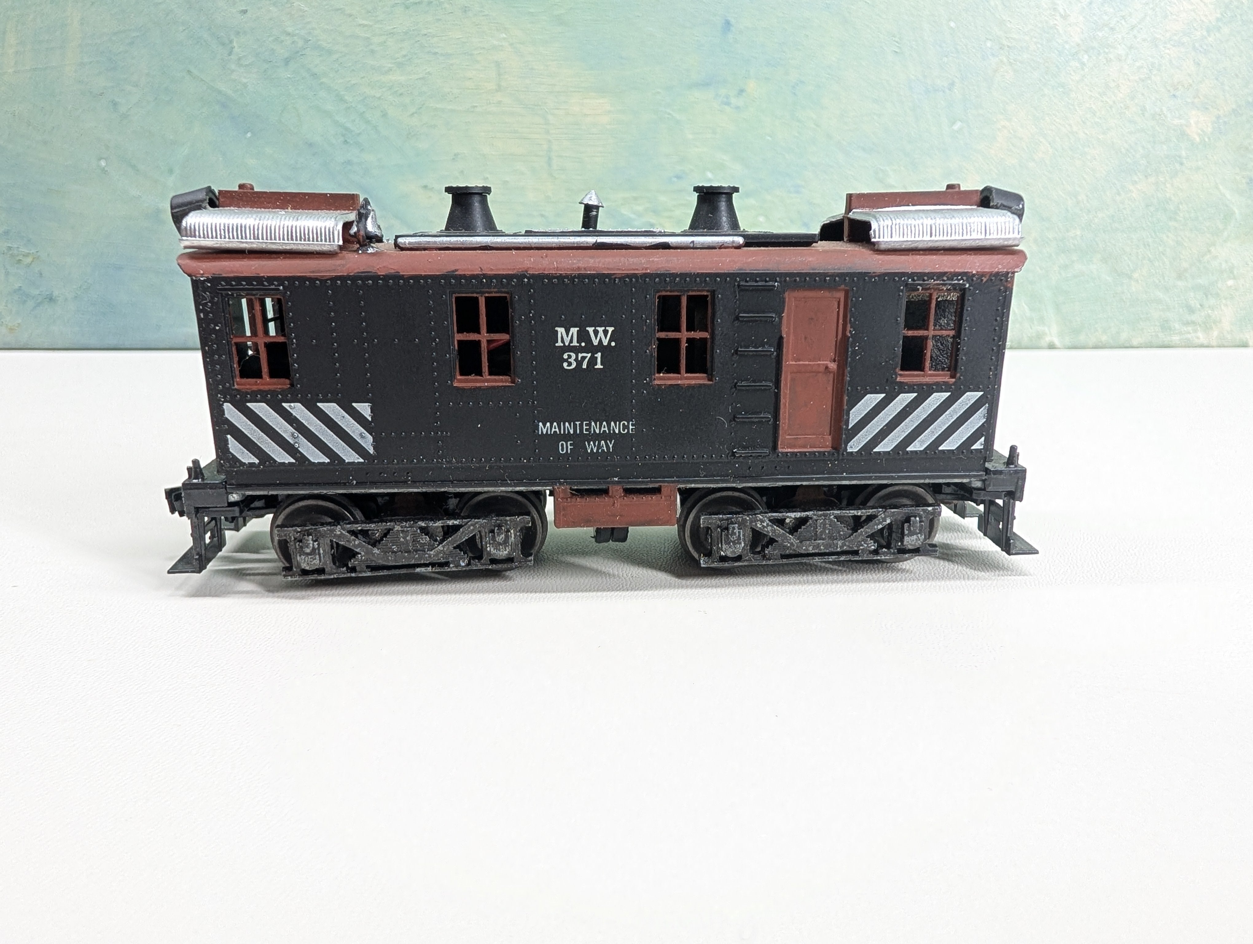 USED Roundhouse 2800 HO Scale Flywheel Diesel Track Cleaner MOW #371 Tested! DC KIT