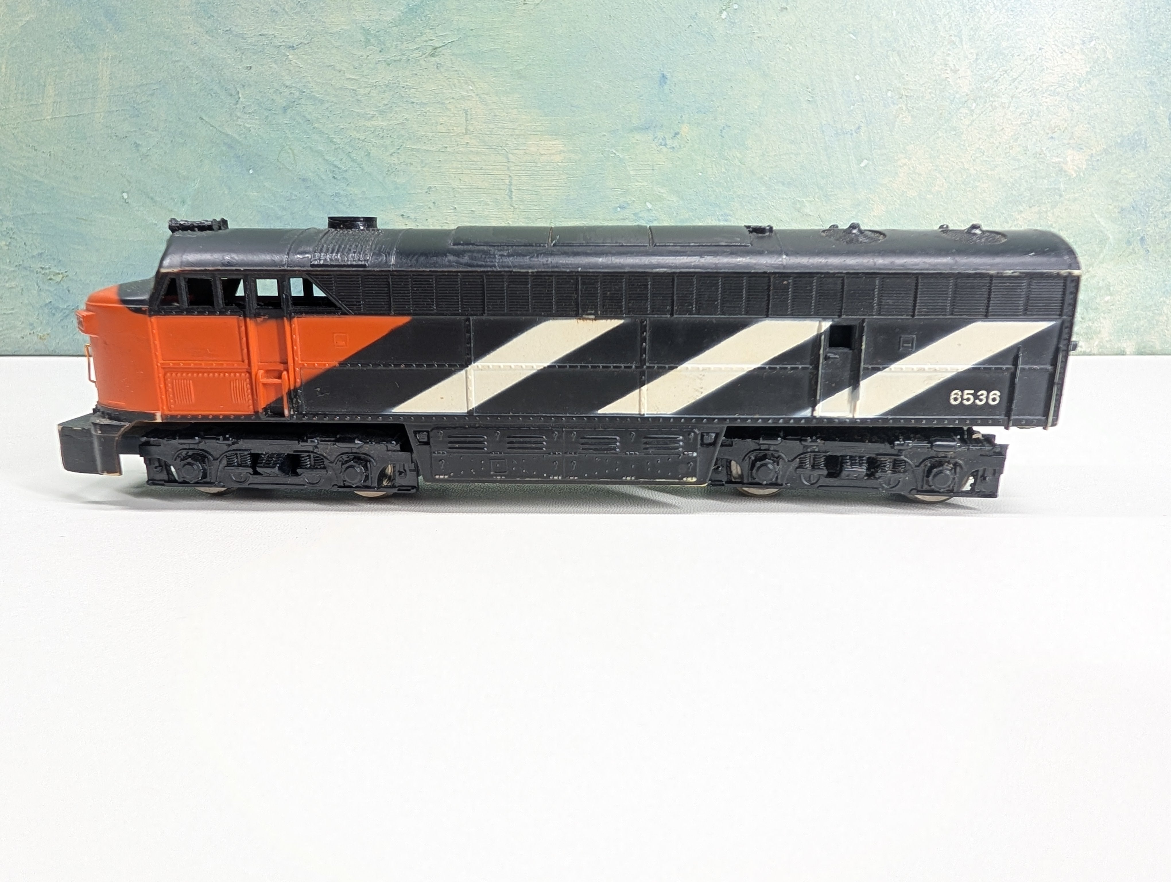 USED AHM HO Scale C-Liner Diesel Locomotive Canadian National #6536 Tested! DC