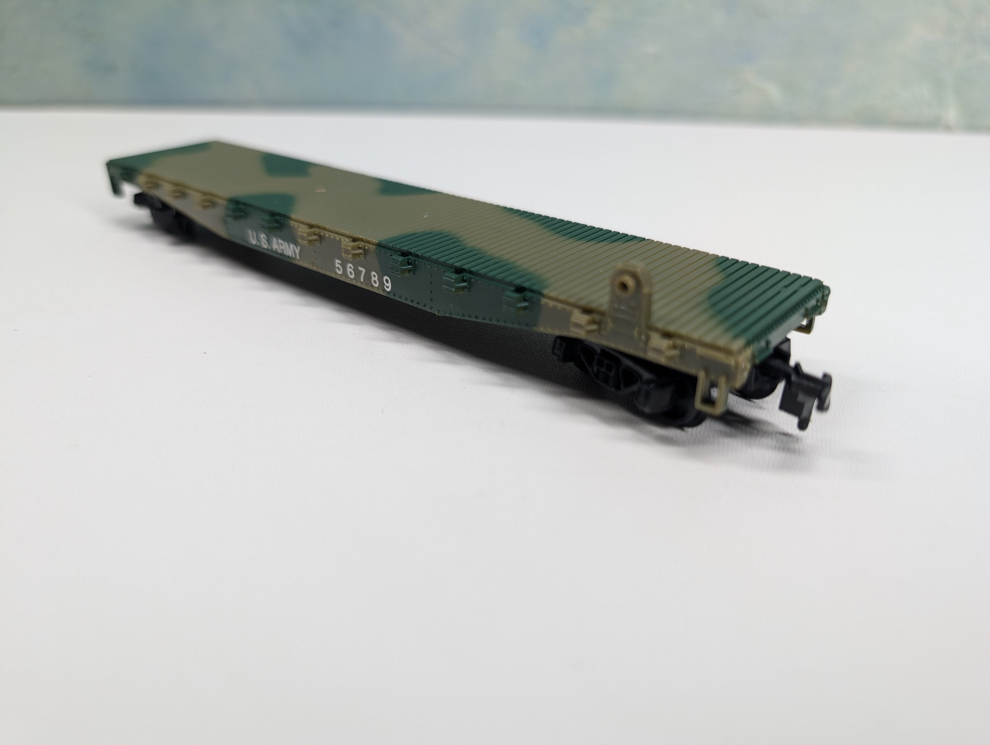 USED Cox HO Scale 50' Flat Car US Army 56789