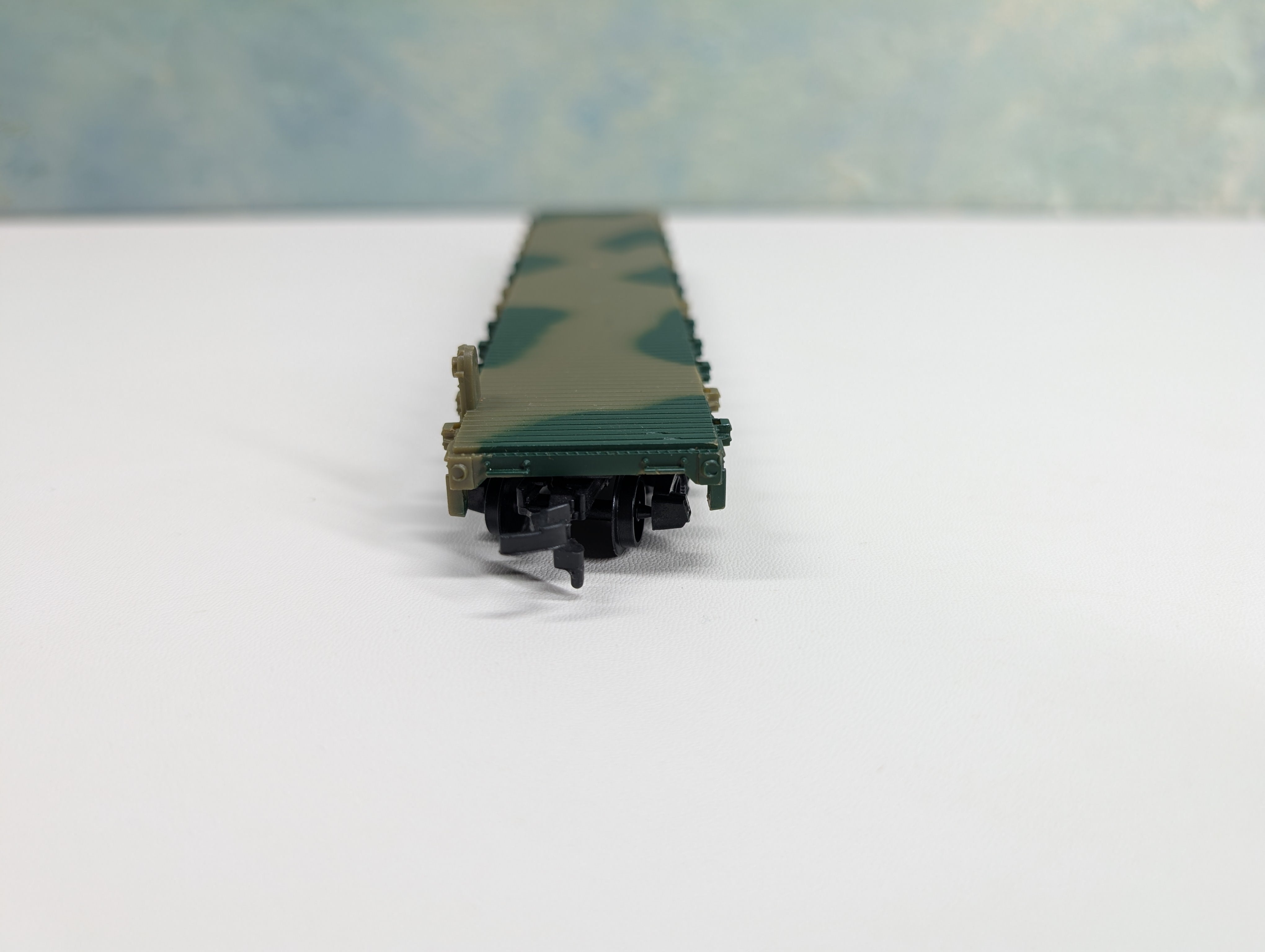 USED Cox HO Scale 50' Flat Car US Army 56789