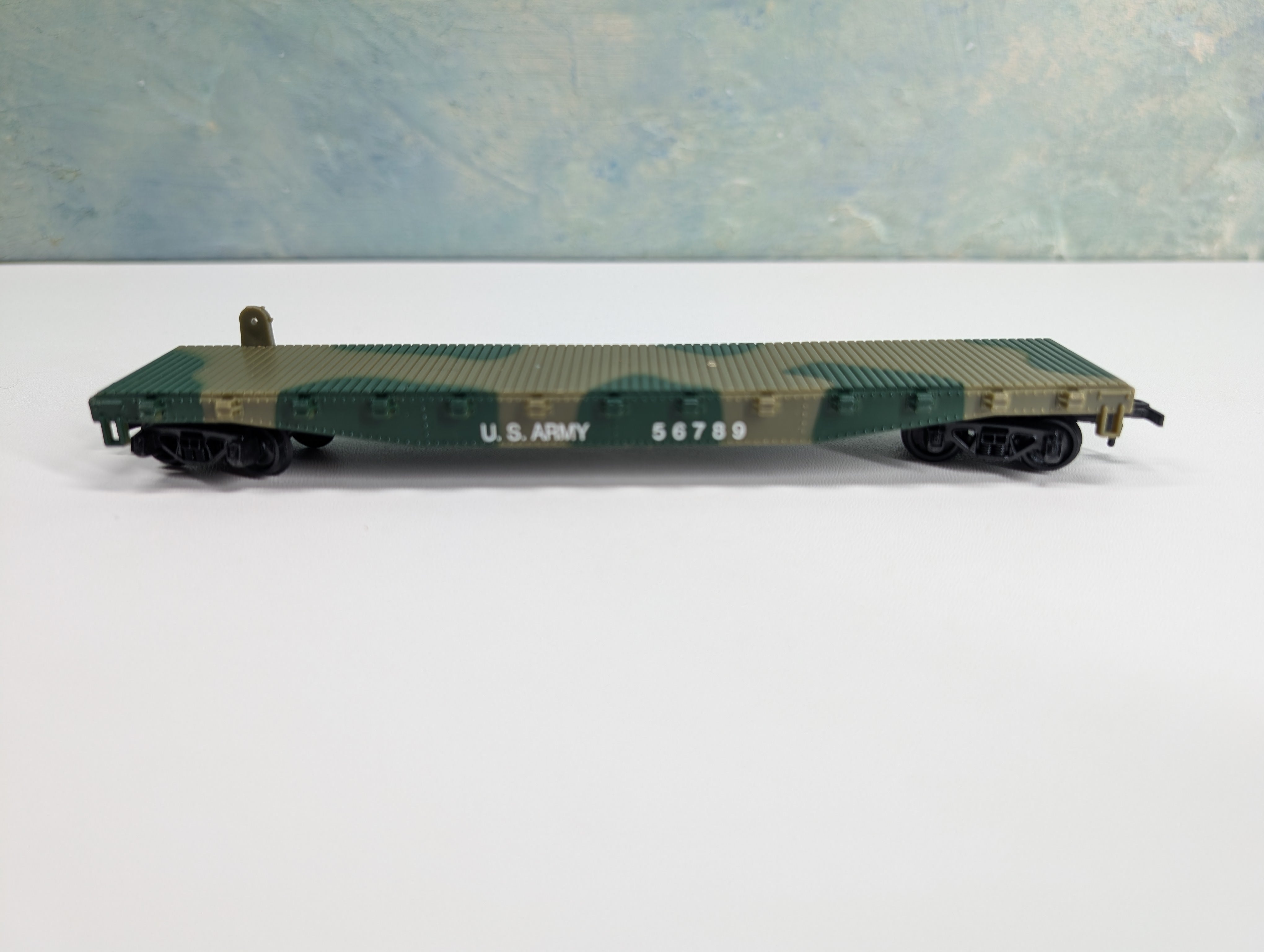 USED Cox HO Scale 50' Flat Car US Army 56789