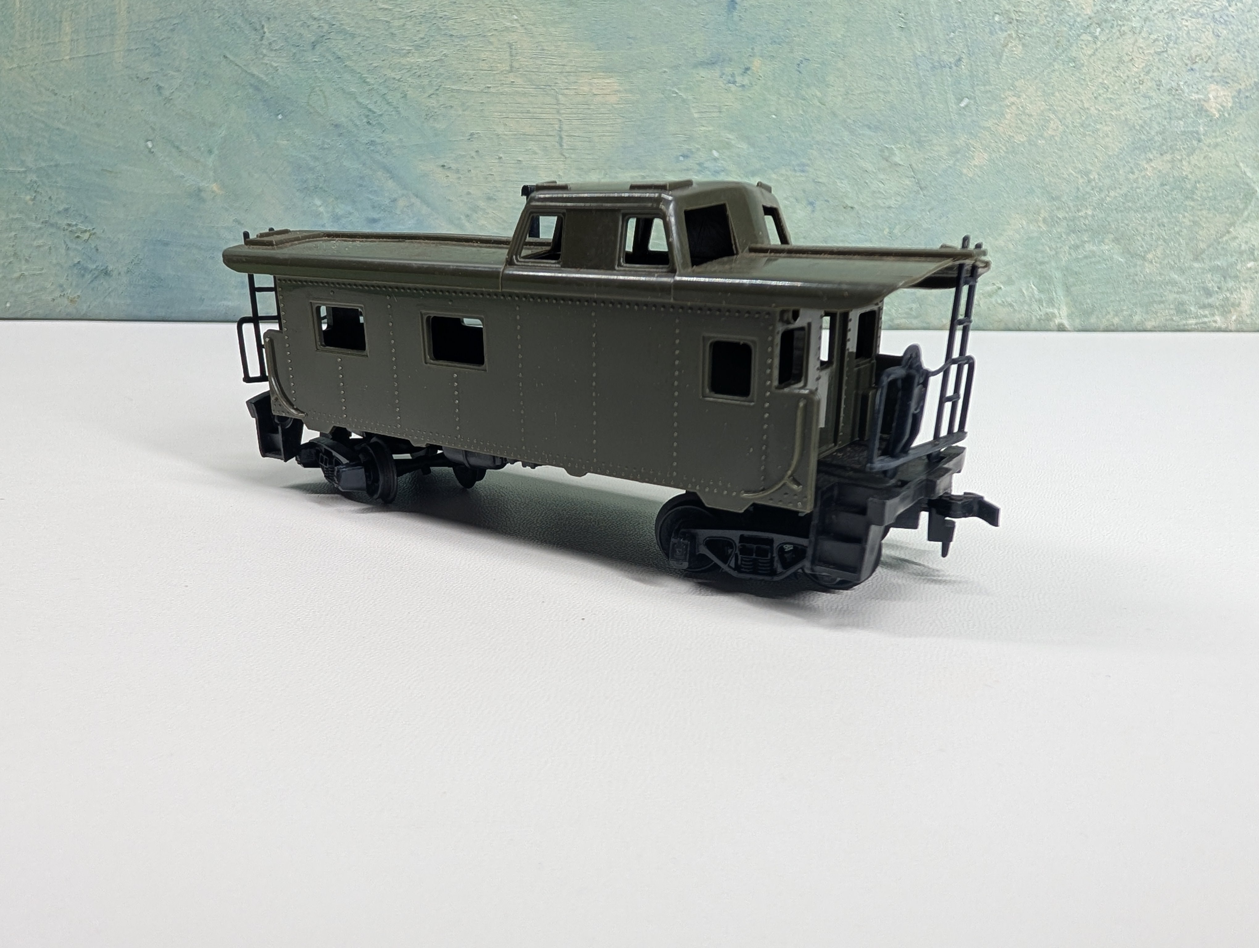 USED Tyco HO Scale Army Green Caboose