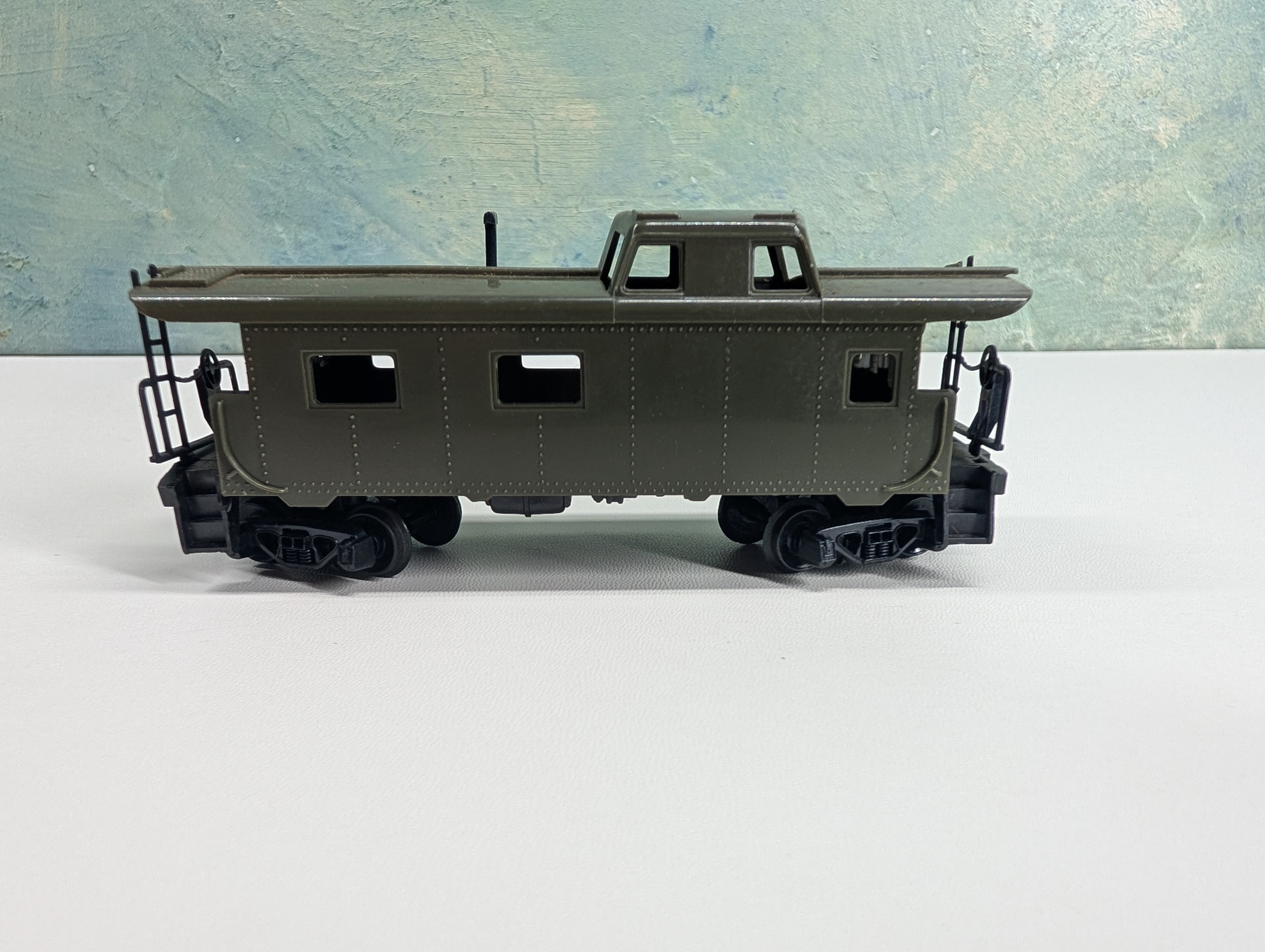 USED Tyco HO Scale Army Green Caboose