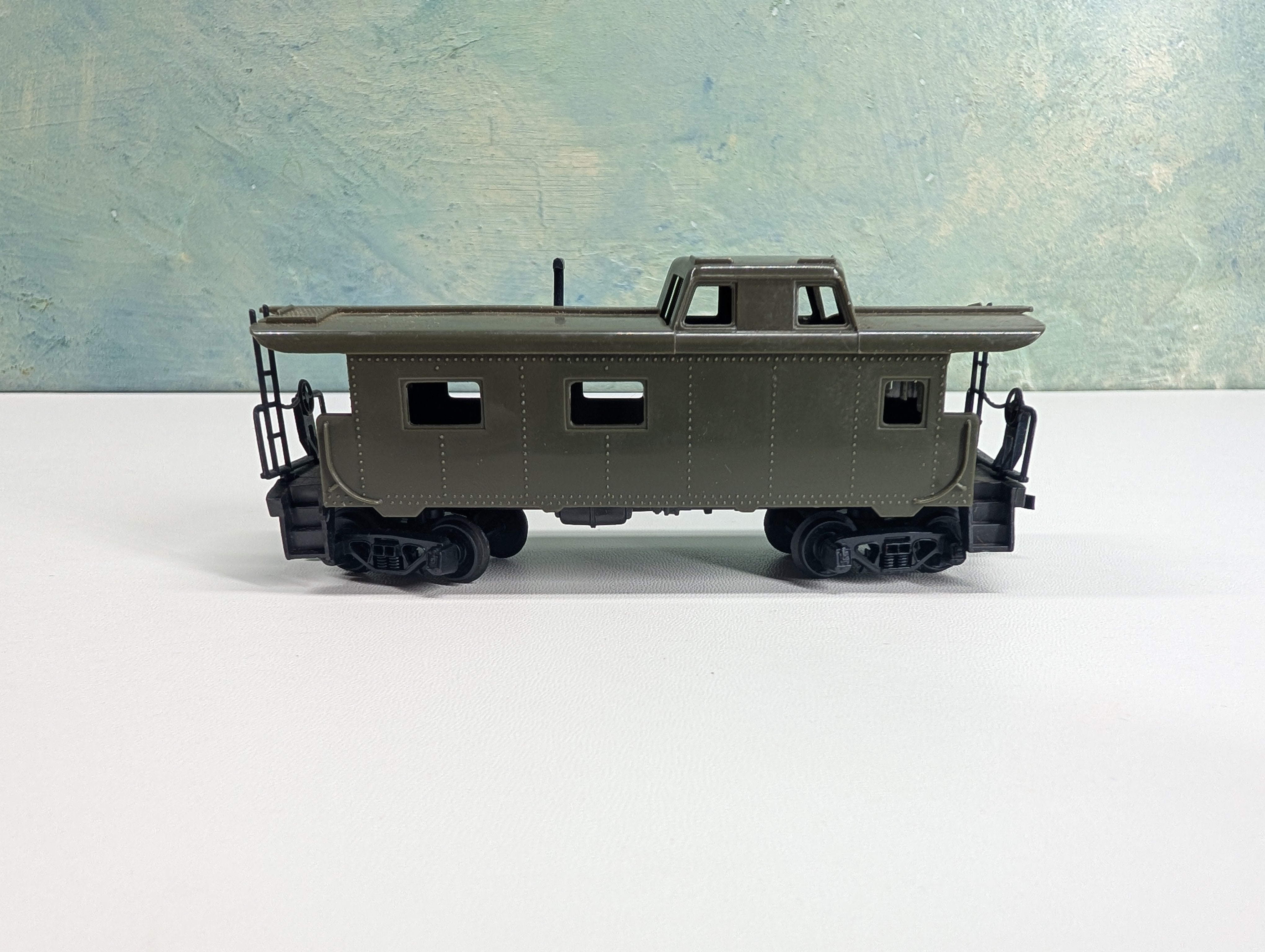 USED Tyco HO Scale Army Green Caboose