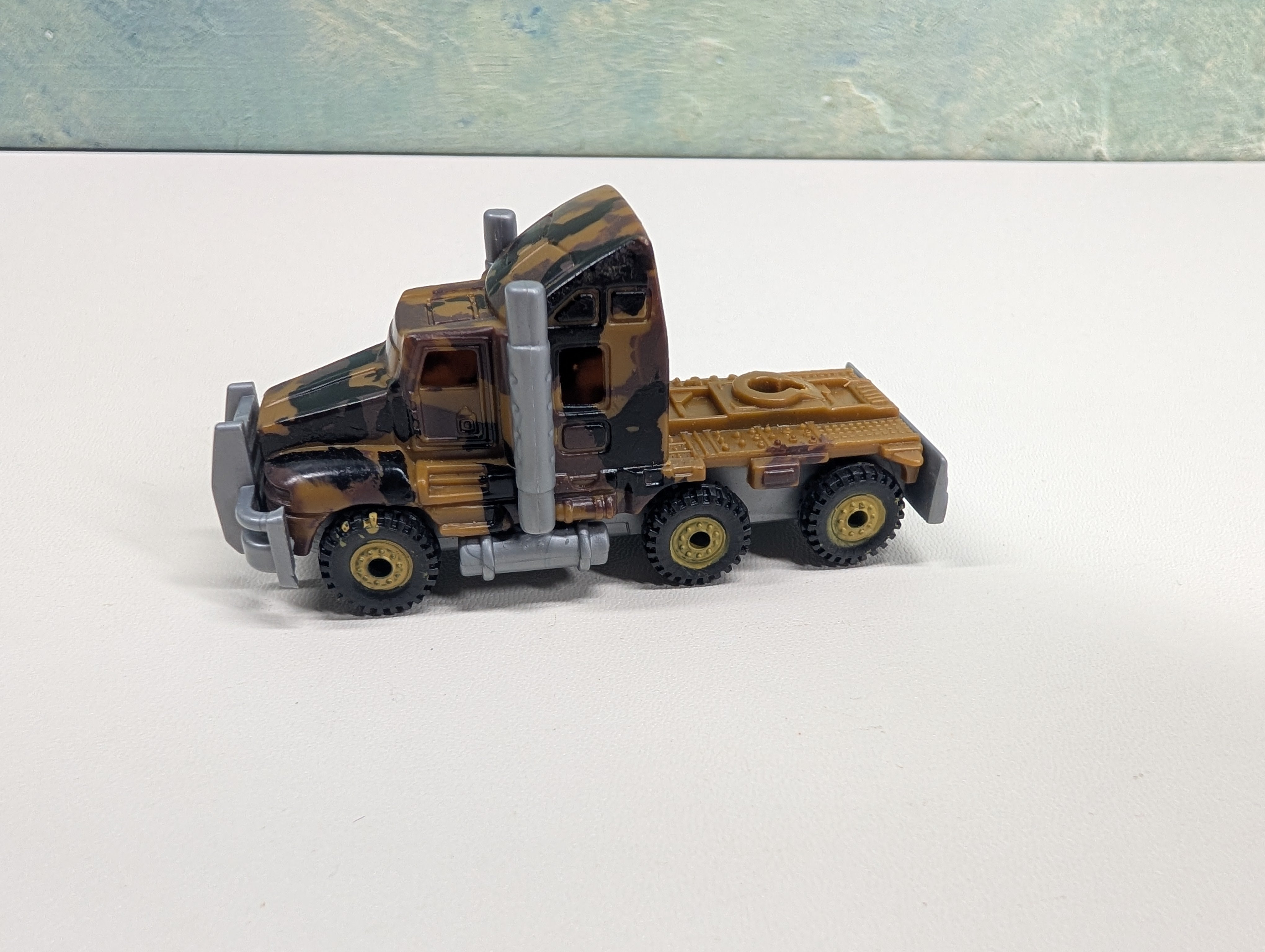USED Boley HO Scale Military Tractor Trailer Cab w/ Flat Car & Tank Load, Brown