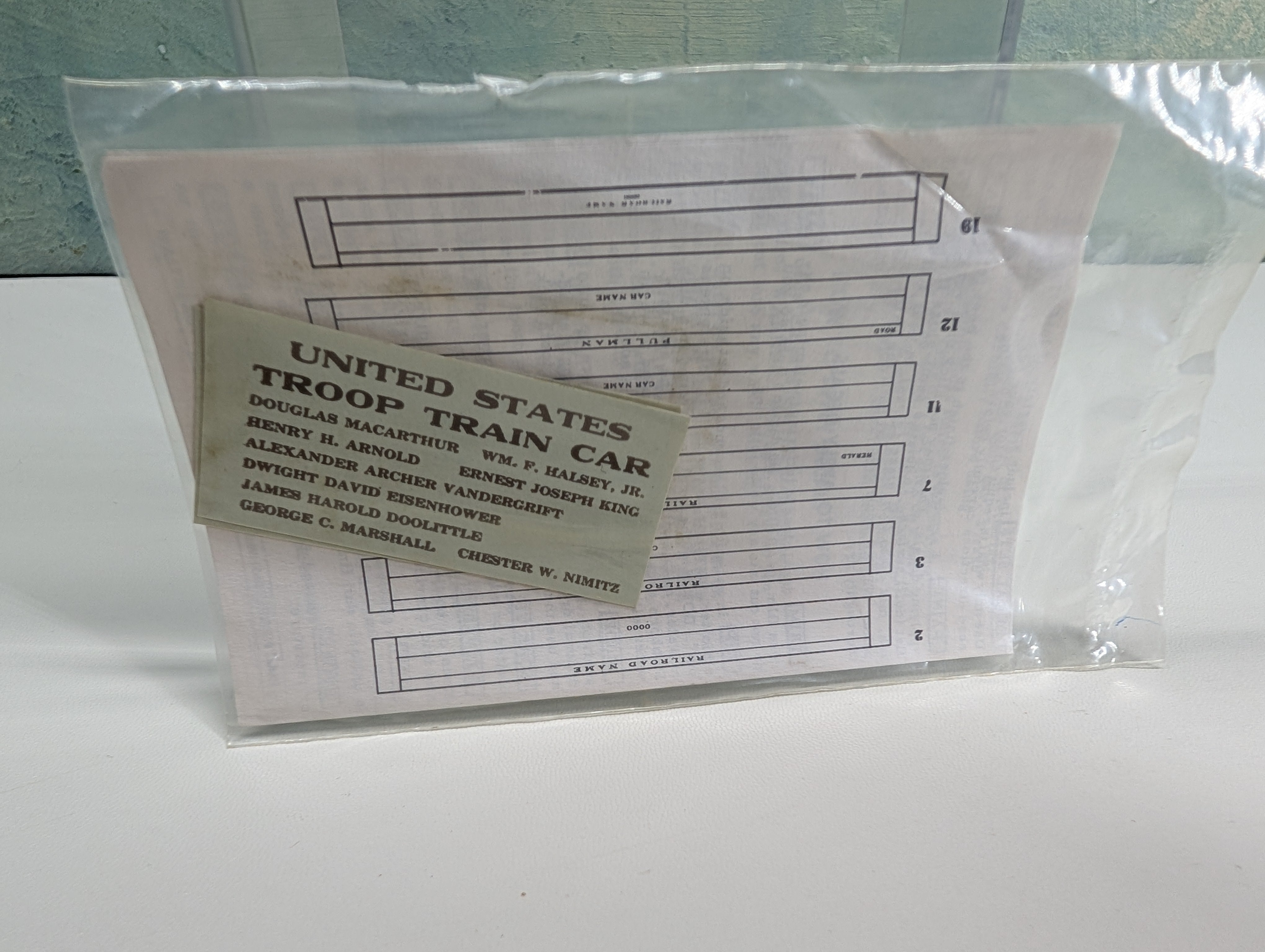 Walthers 131-62 HO Scale United States Troop Car Decals, Gold