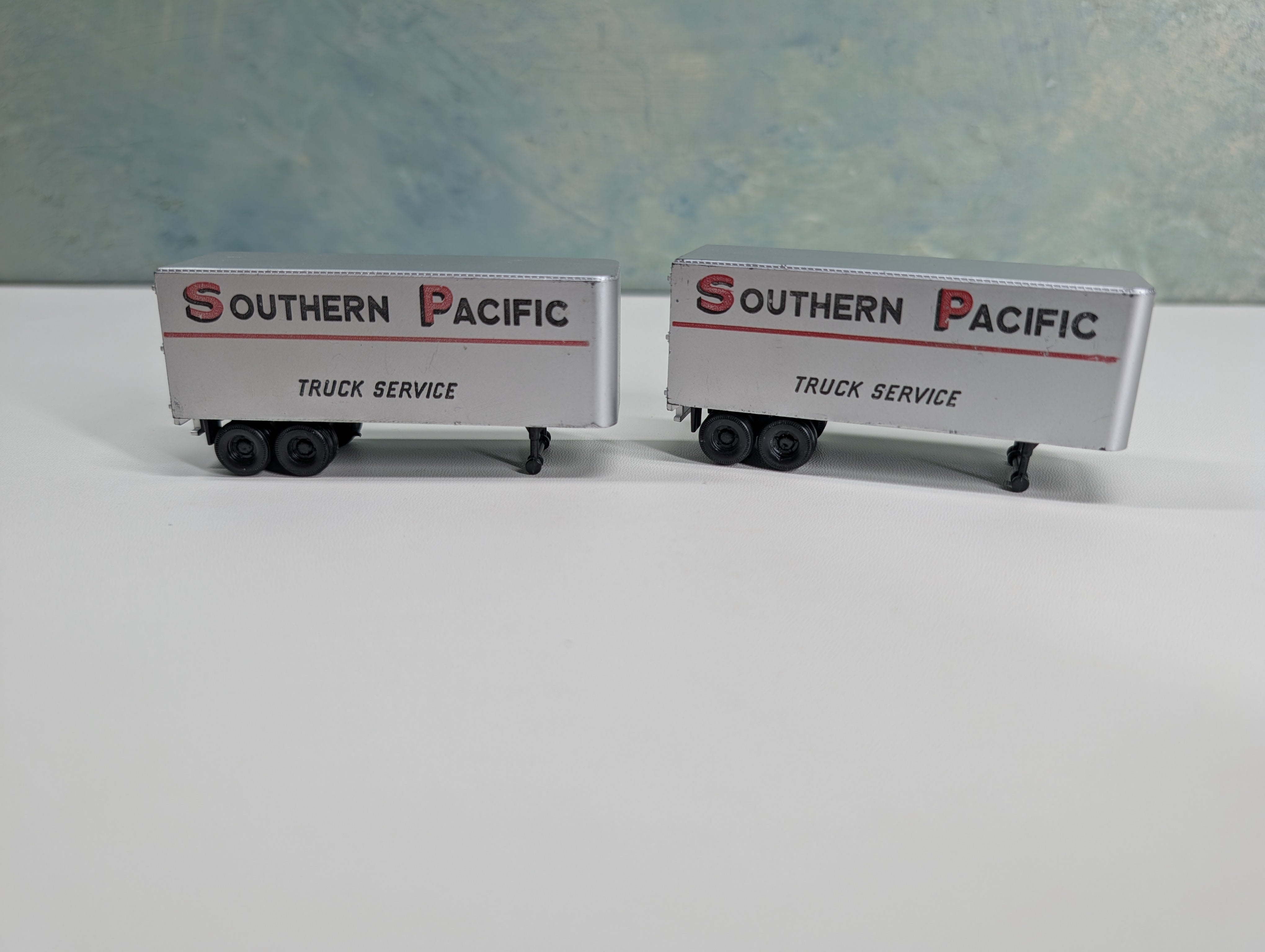 USED HO Scale Pair of Piggyback Trailers Southern Pacific
