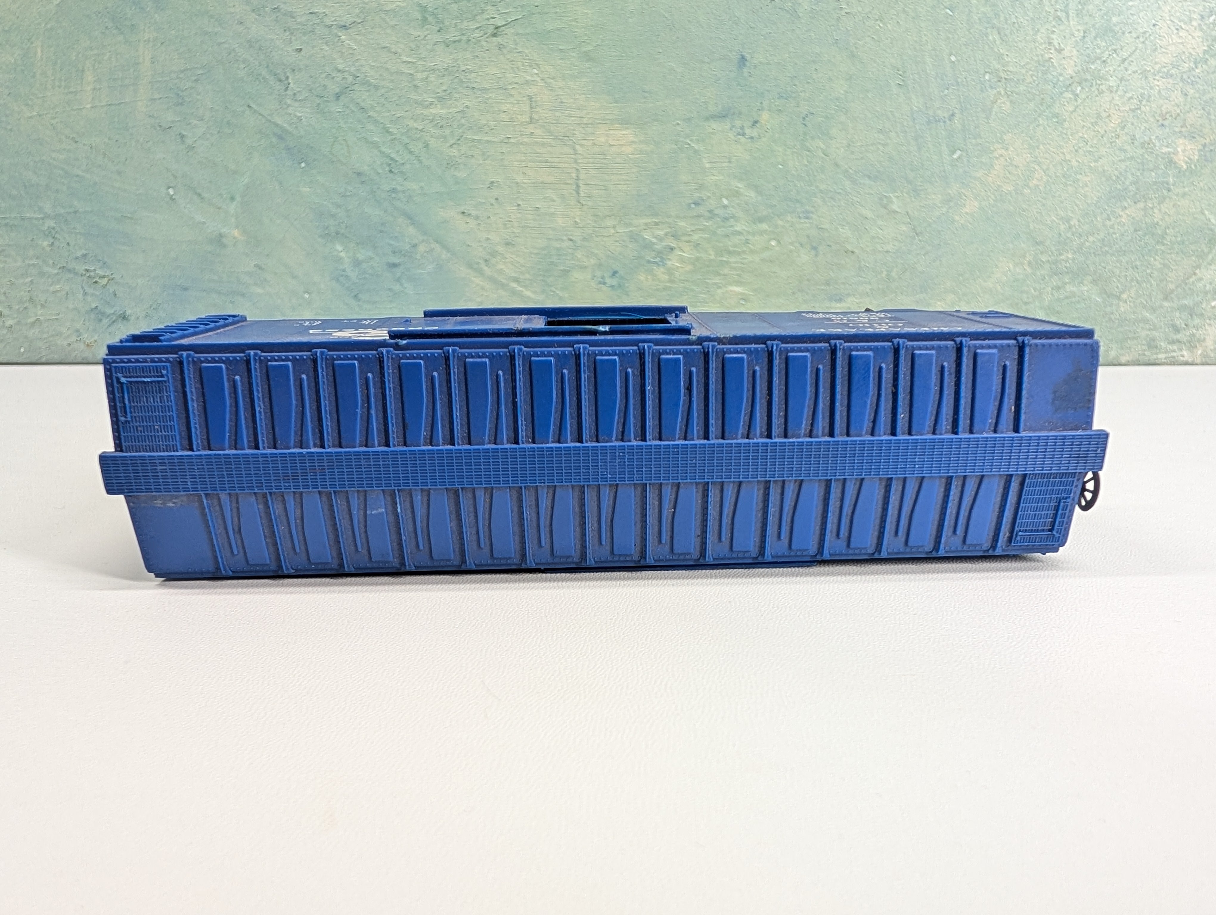 USED Lionel HO Scale 40' Box Car Chesapeake and Ohio C&O #88516
