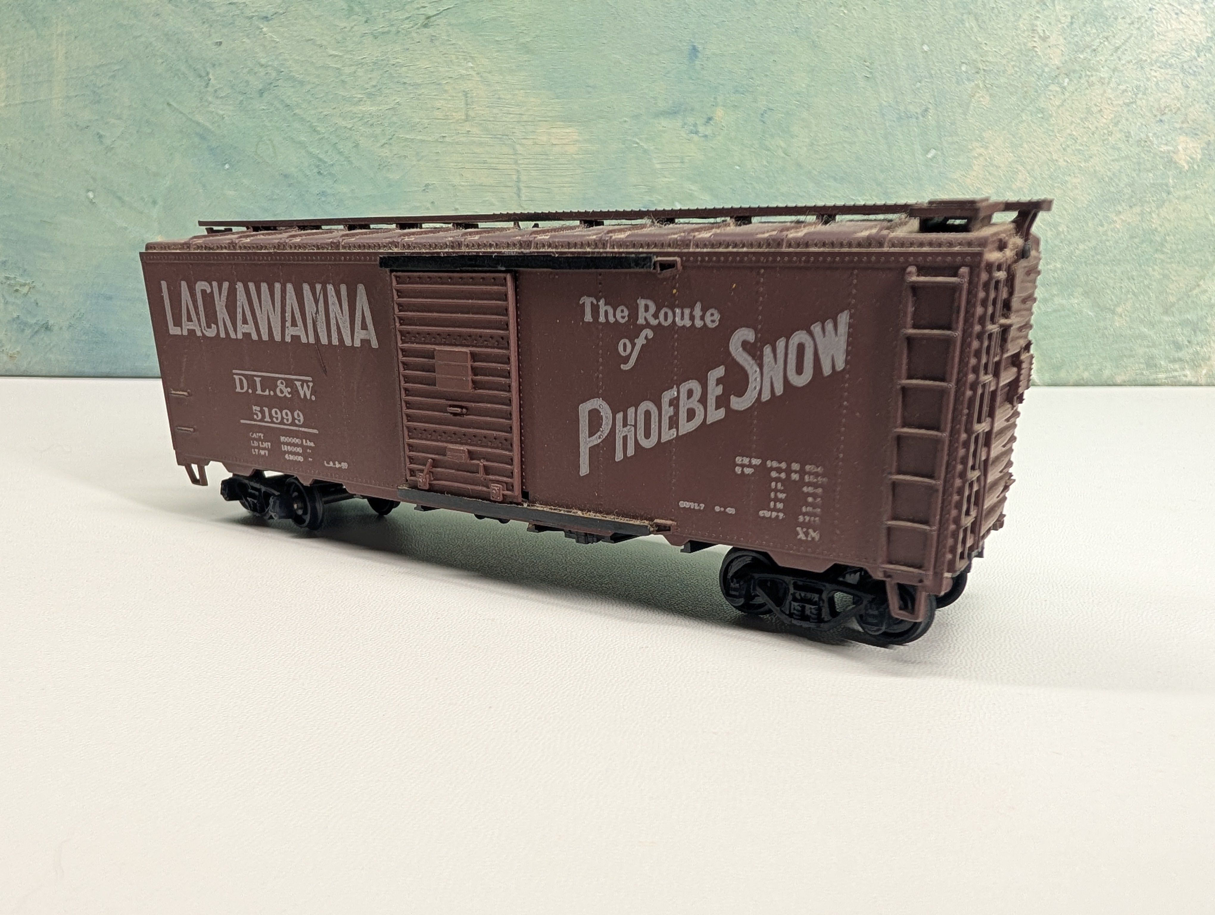 USED Athearn HO Scale 40' Box Car Lackawanna DL&W #51999