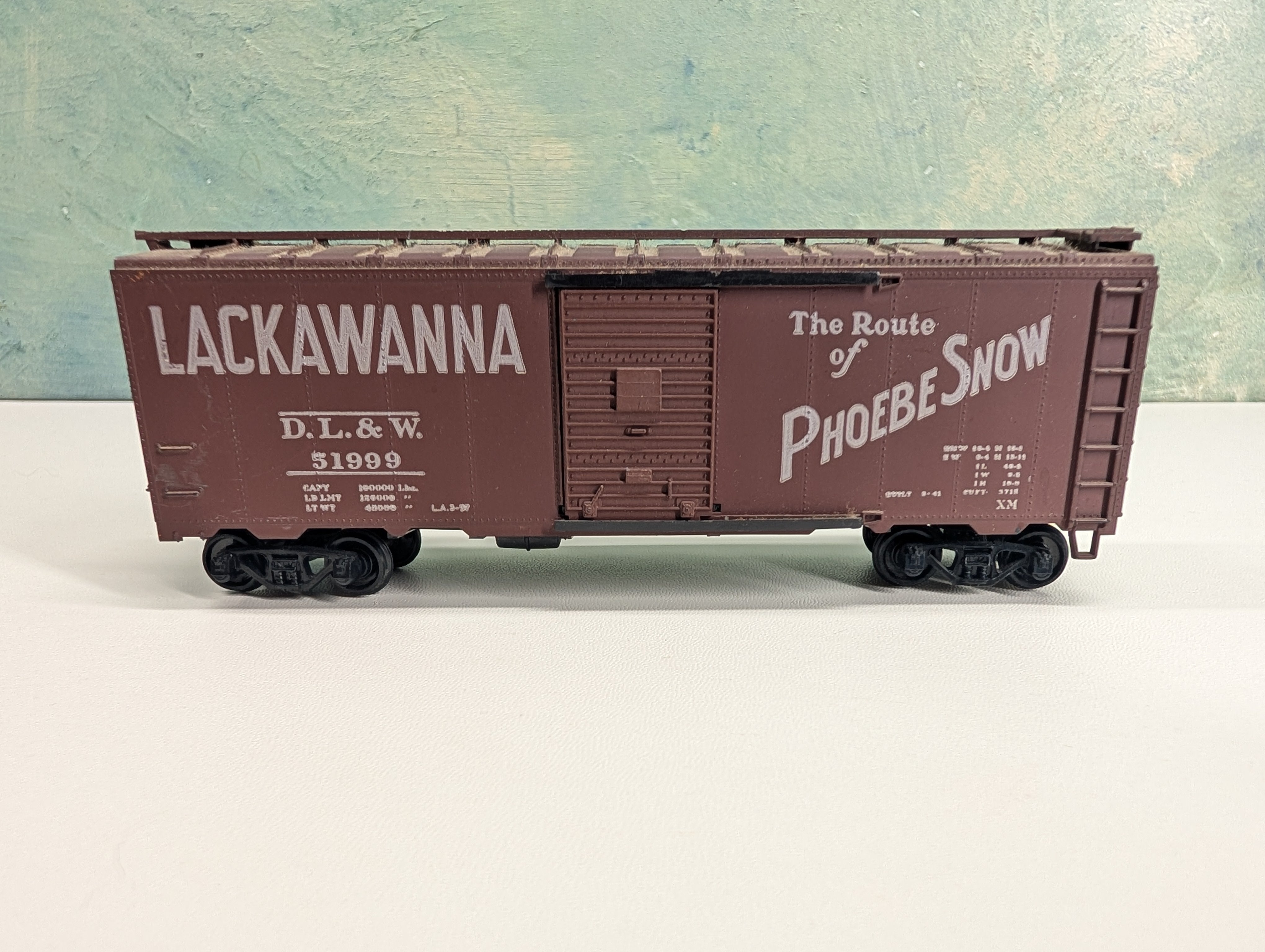 USED Athearn HO Scale 40' Box Car Lackawanna DL&W #51999