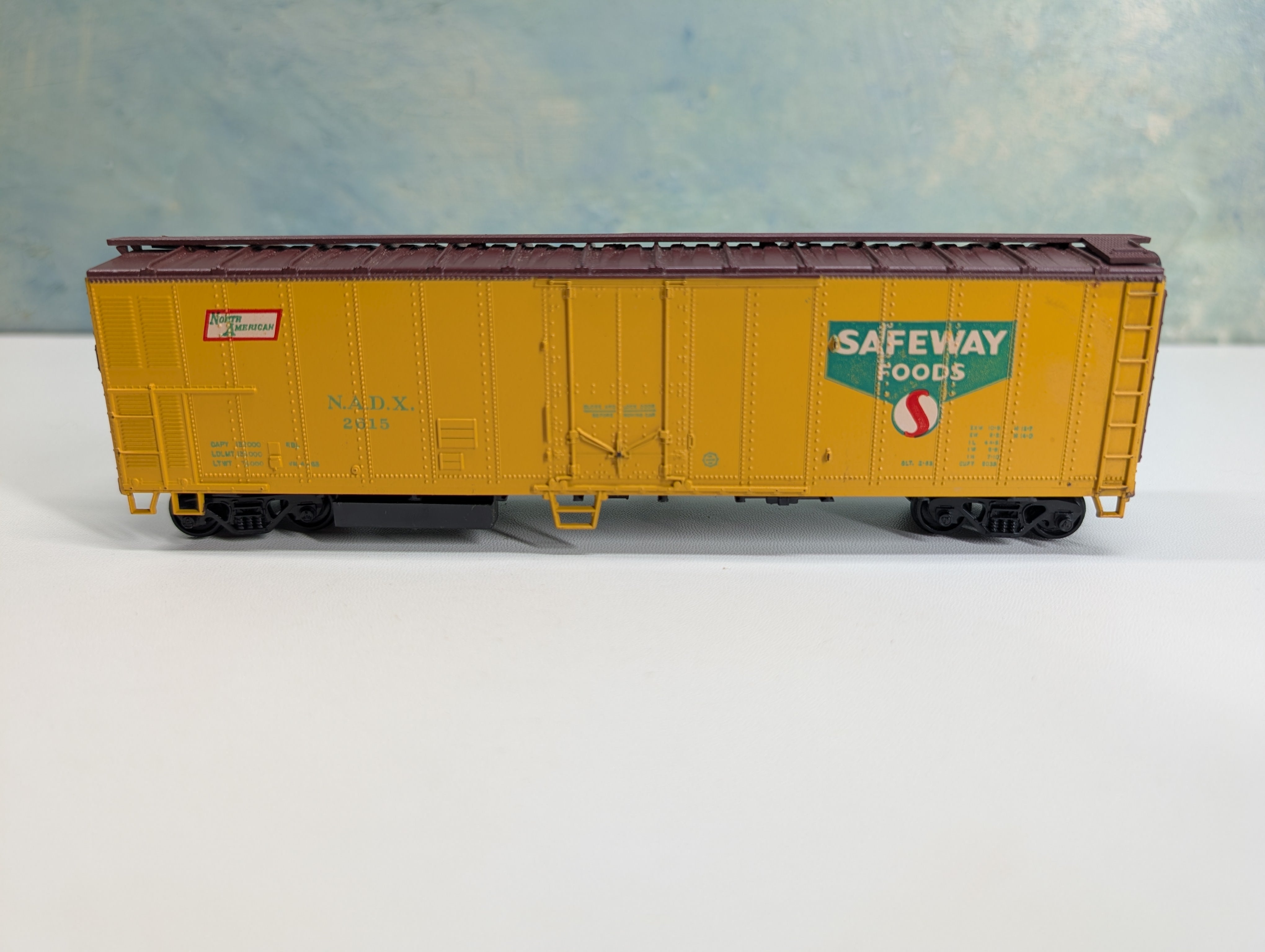 USED Athearn HO Scale 50' PD Box Car Safeway Foods NADX #2615