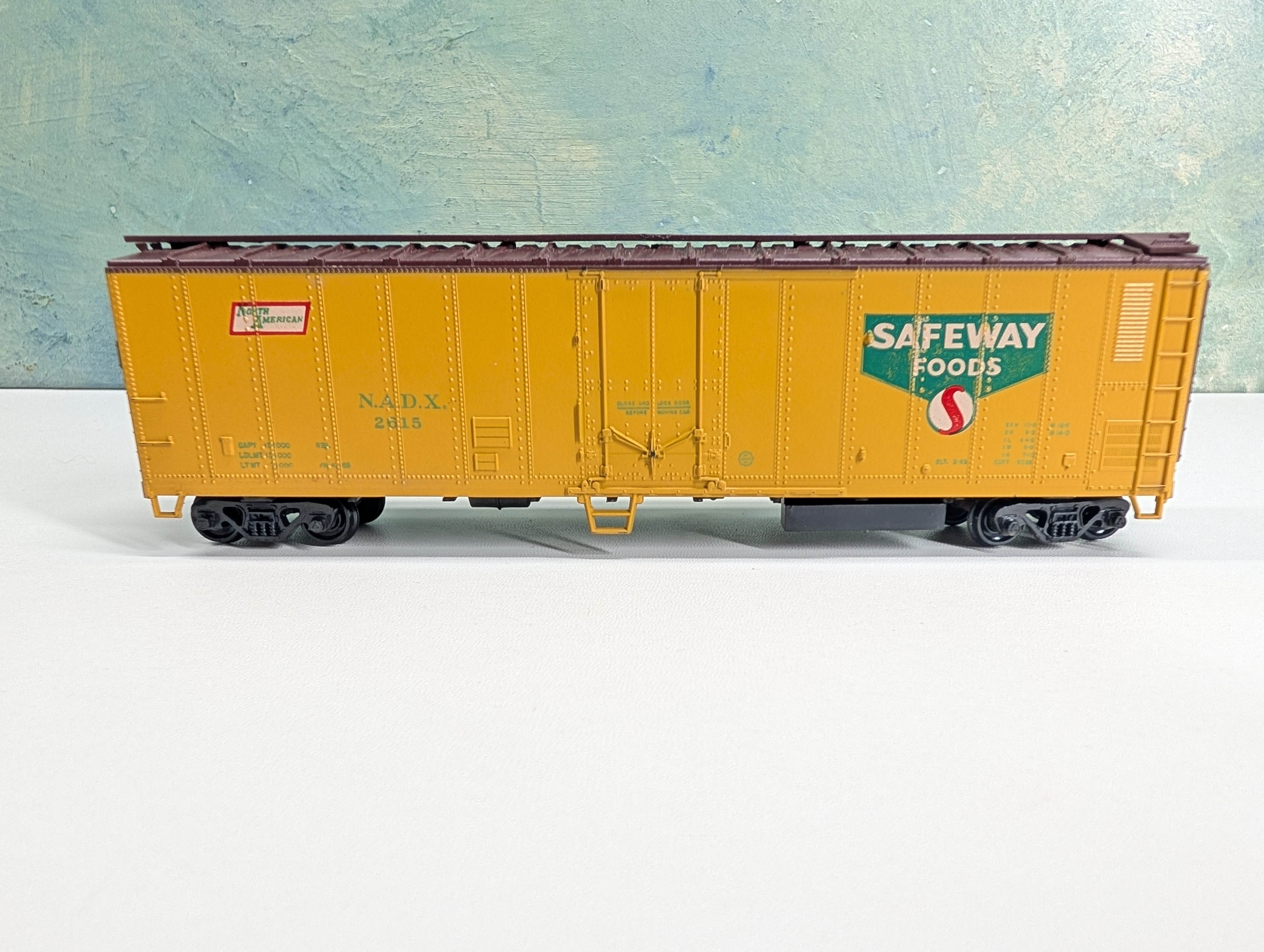 USED Athearn HO Scale 50' PD Box Car Safeway Foods NADX #2615