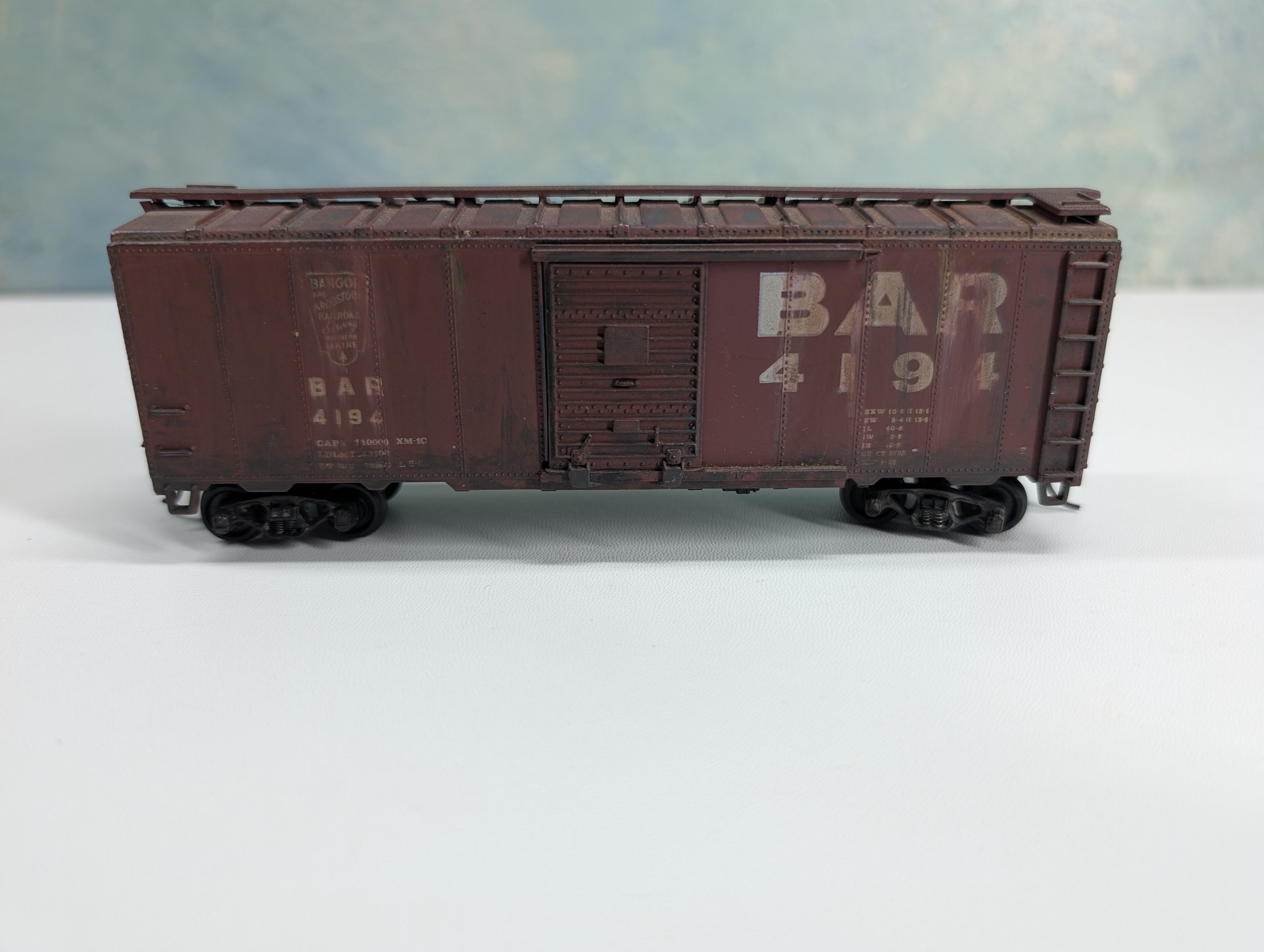 USED Athearn HO Scale 40' Box Car Bangor and Aroostook BAR #4194 Weathered