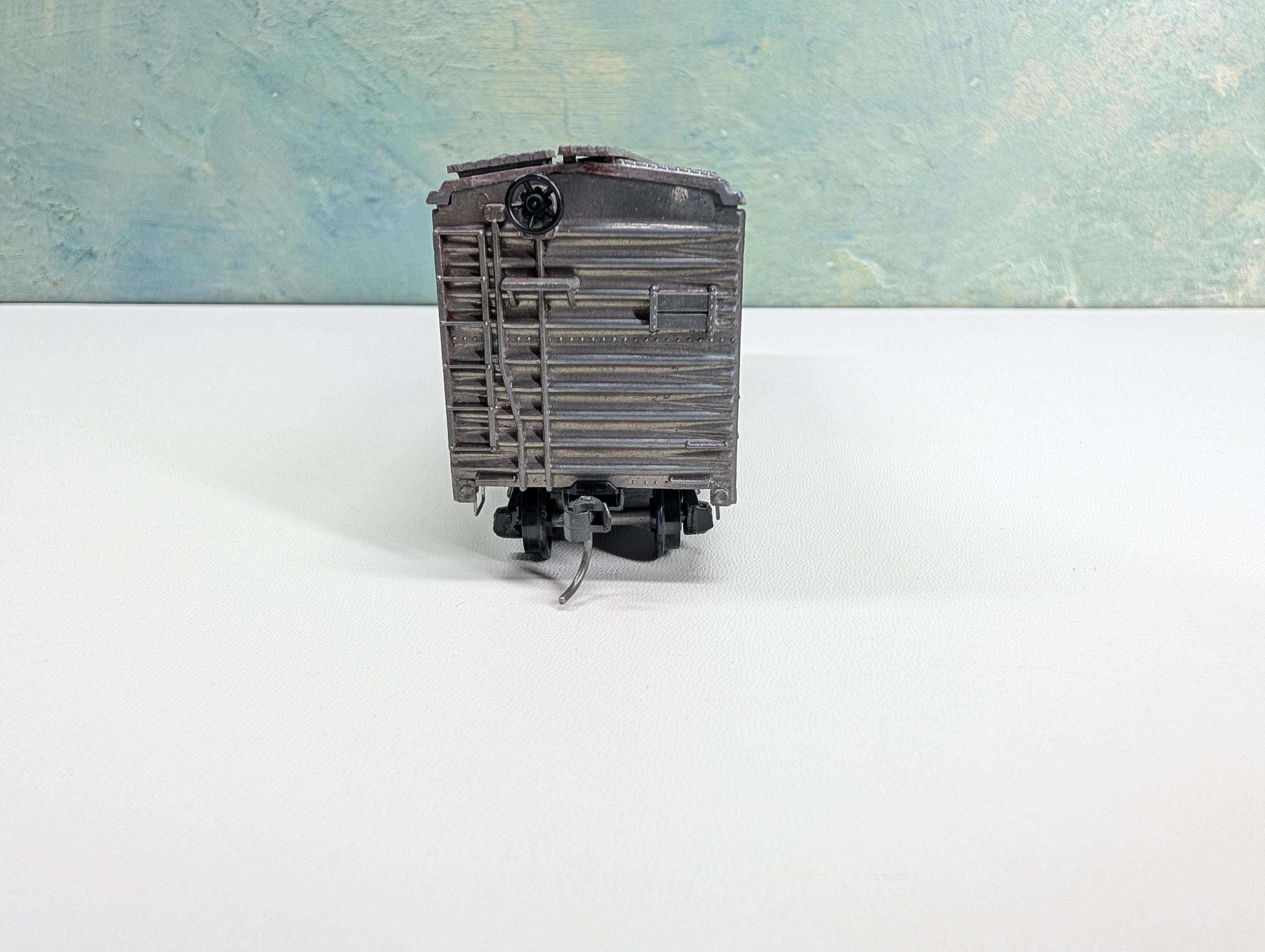 USED Varney HO Scale Metal 40' Box Car Milwaukee Road MILW #18512