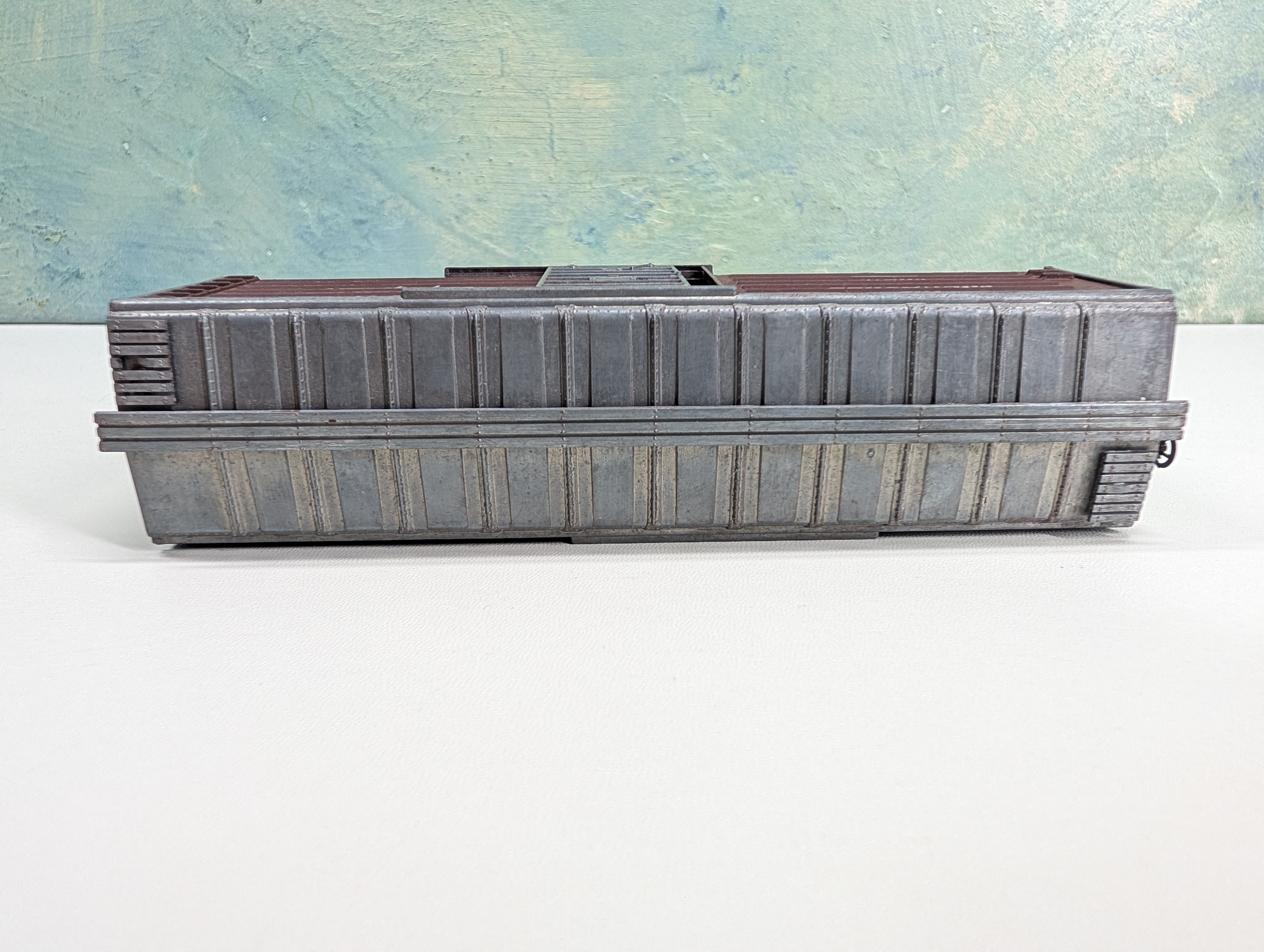 USED Varney HO Scale Metal 40' Box Car Milwaukee Road MILW #18512