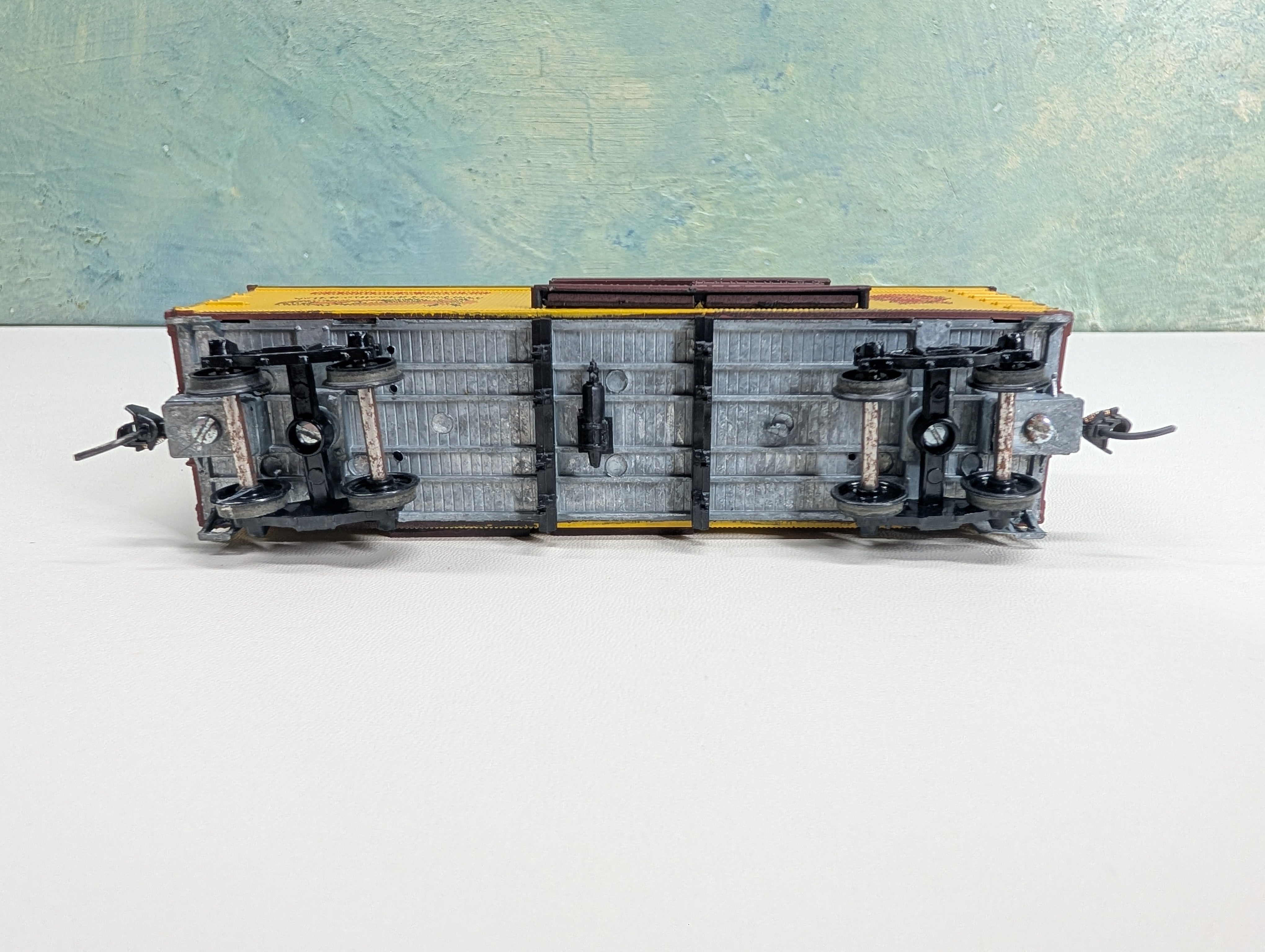 USED Roundhouse HO Scale 36' Ventilated Box Car Wild Jungle Lion Car Barnum and Bailey